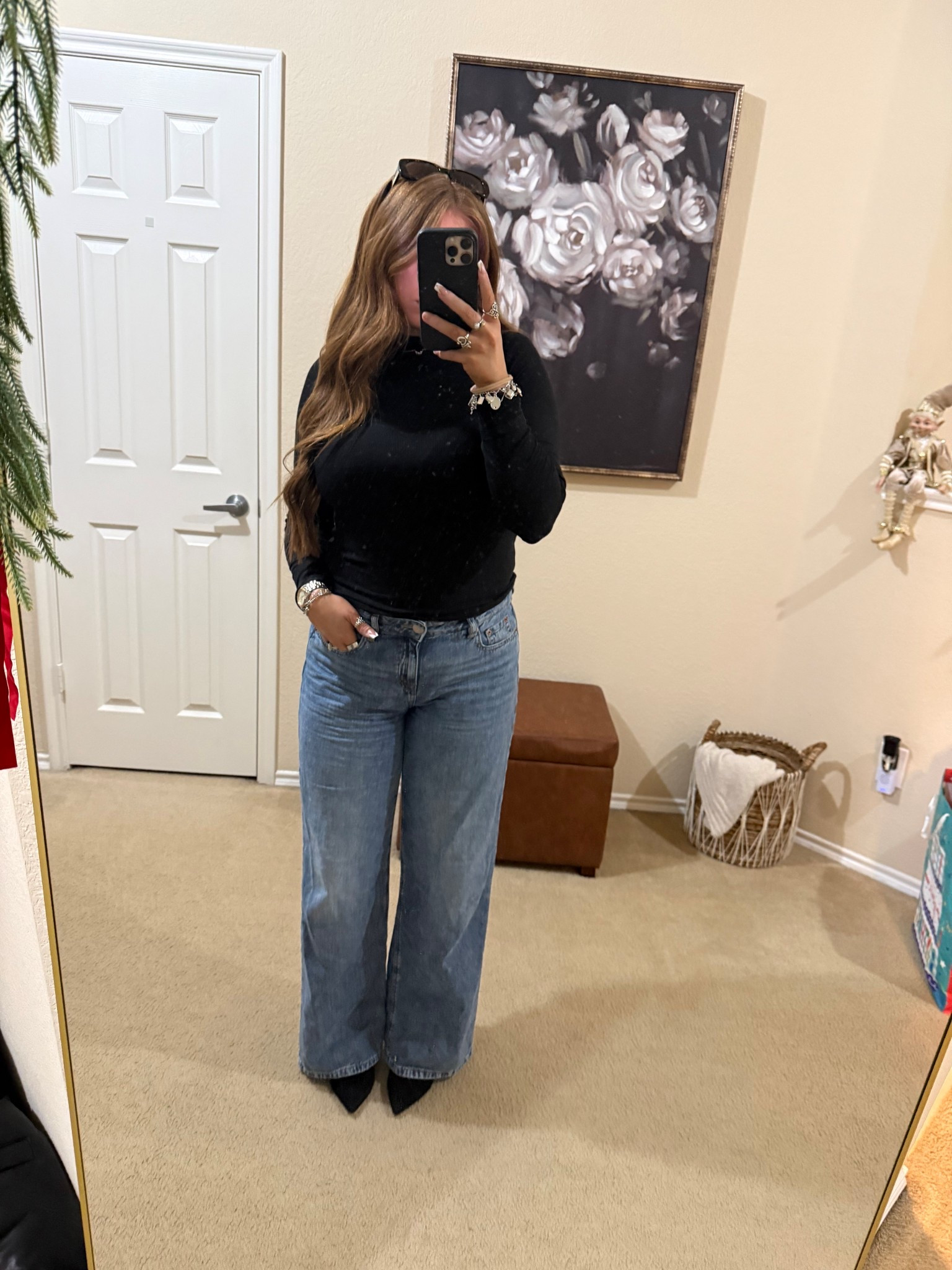 Moody Valentines Fit 

#LTKgrwm #LTKValentine #LTKMidsize