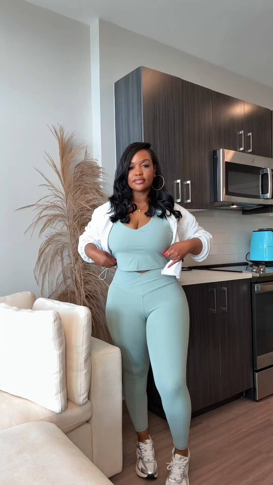 Yall! I'm living in these YITTY leggings, that built in bra tank, and this cropped full zip jacket talk about comfy but still cute.

Perfect for running errands, grabbing coffee, or hitting that outdoor workout without looking like you just rolled outta bed. ☕️
I'm wearing a size Medium in leggings and Large in the bra and jacket.


#LTKStyleTip 
#LTKFindsUnder100 #LTKPetite