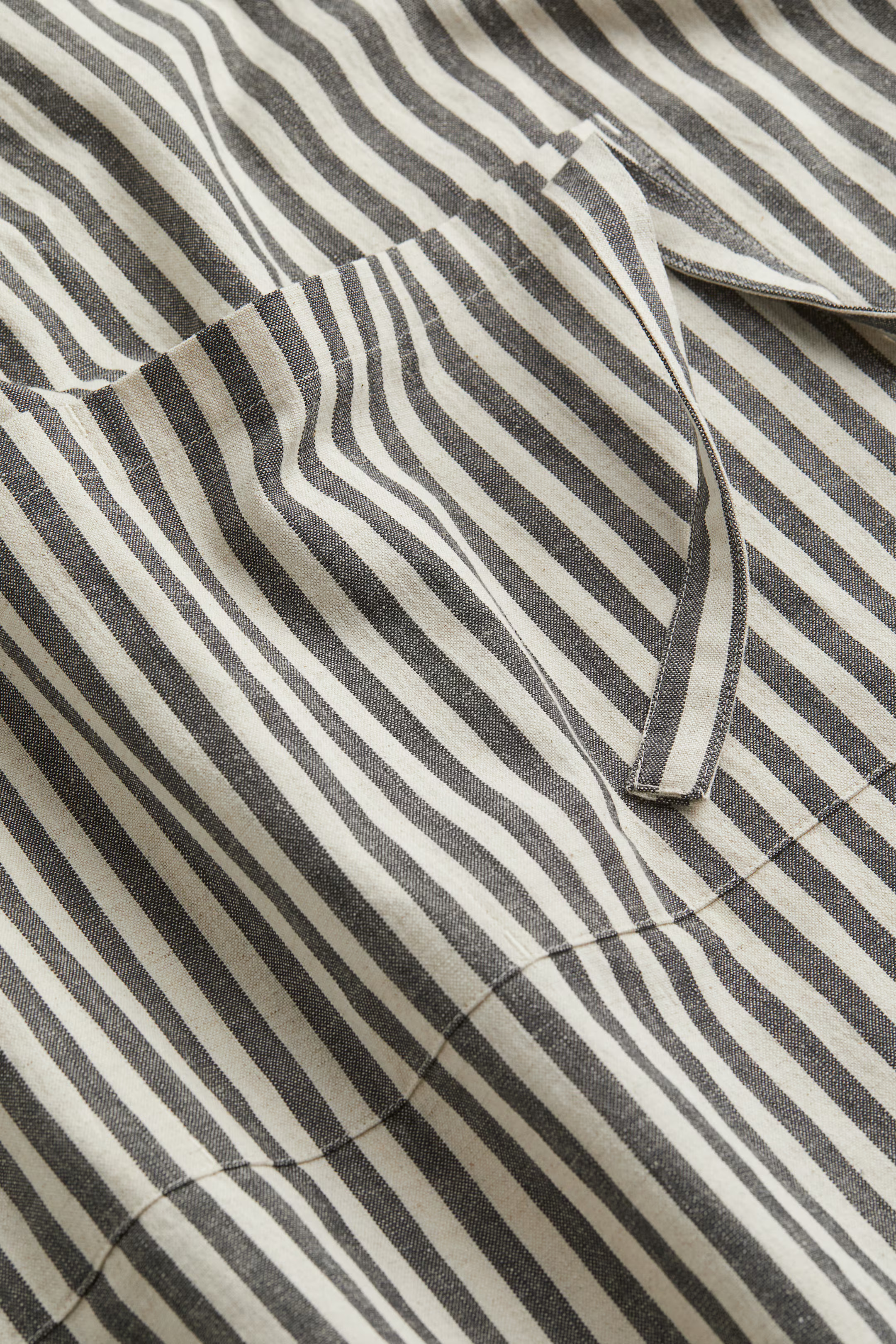 Striped Apron | H&M (US + CA)
