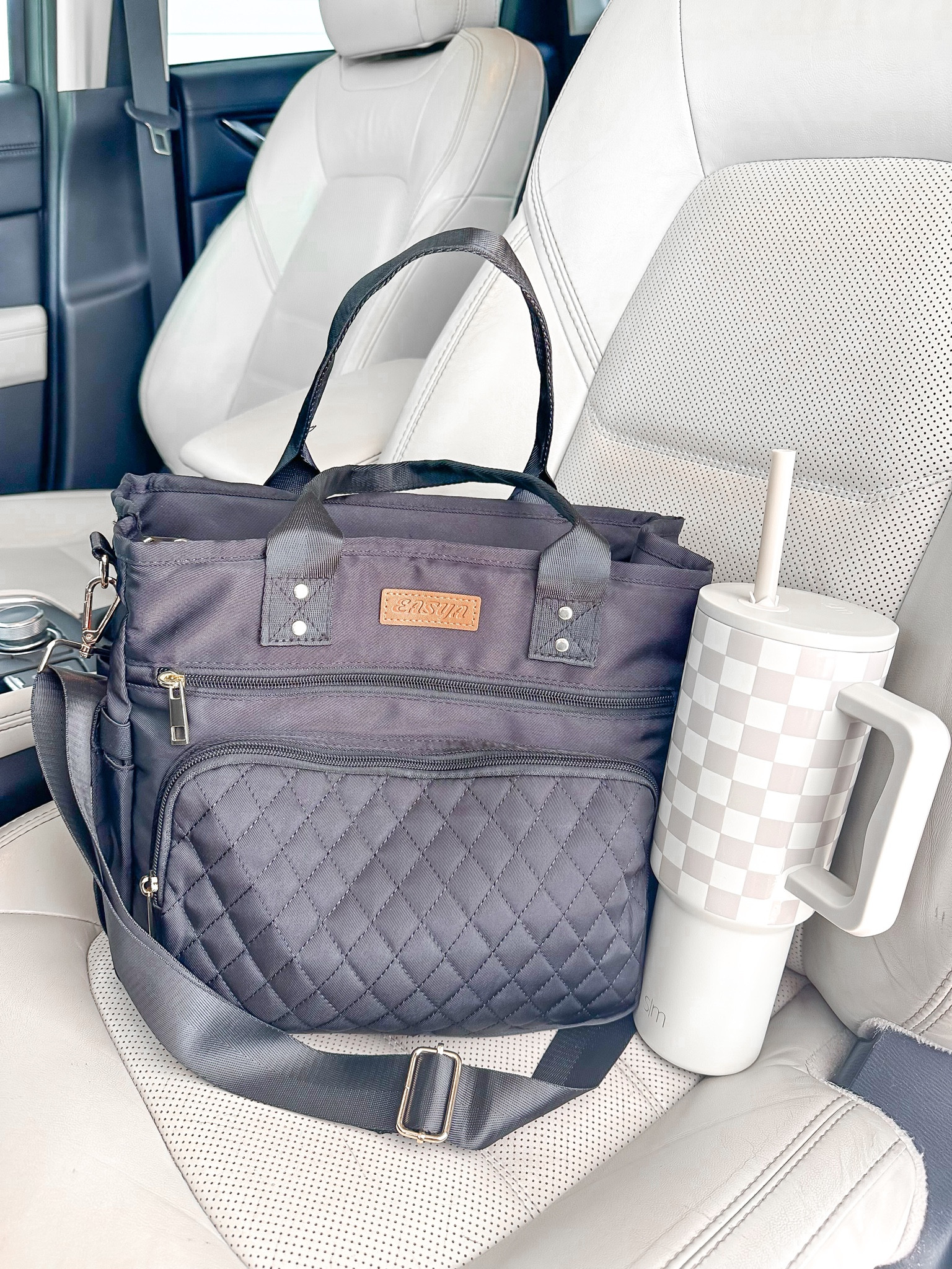 Work bag / lunch box & 40 oz tumbler 
Amazon

#LTKWorkwear #LTKSaleAlert #LTKFindsUnder50