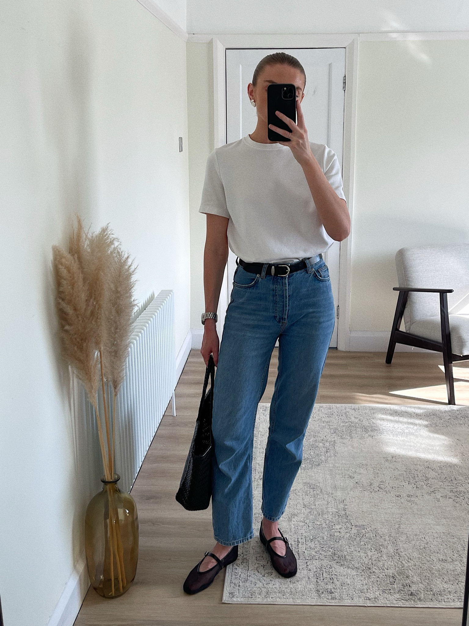 Today’s outfit
Size 12 in the M&S white t-shirt
A size 8 in the warehouse blue denim jeans
I’m 5ft 6 
Mesh flats, exact are h&zip
Similar linked 



Everyday outfit, wardrobe staples, simple outfit, white t-shirt, blue jeans 

#LTKeurope #LTKuk #LTKsummer