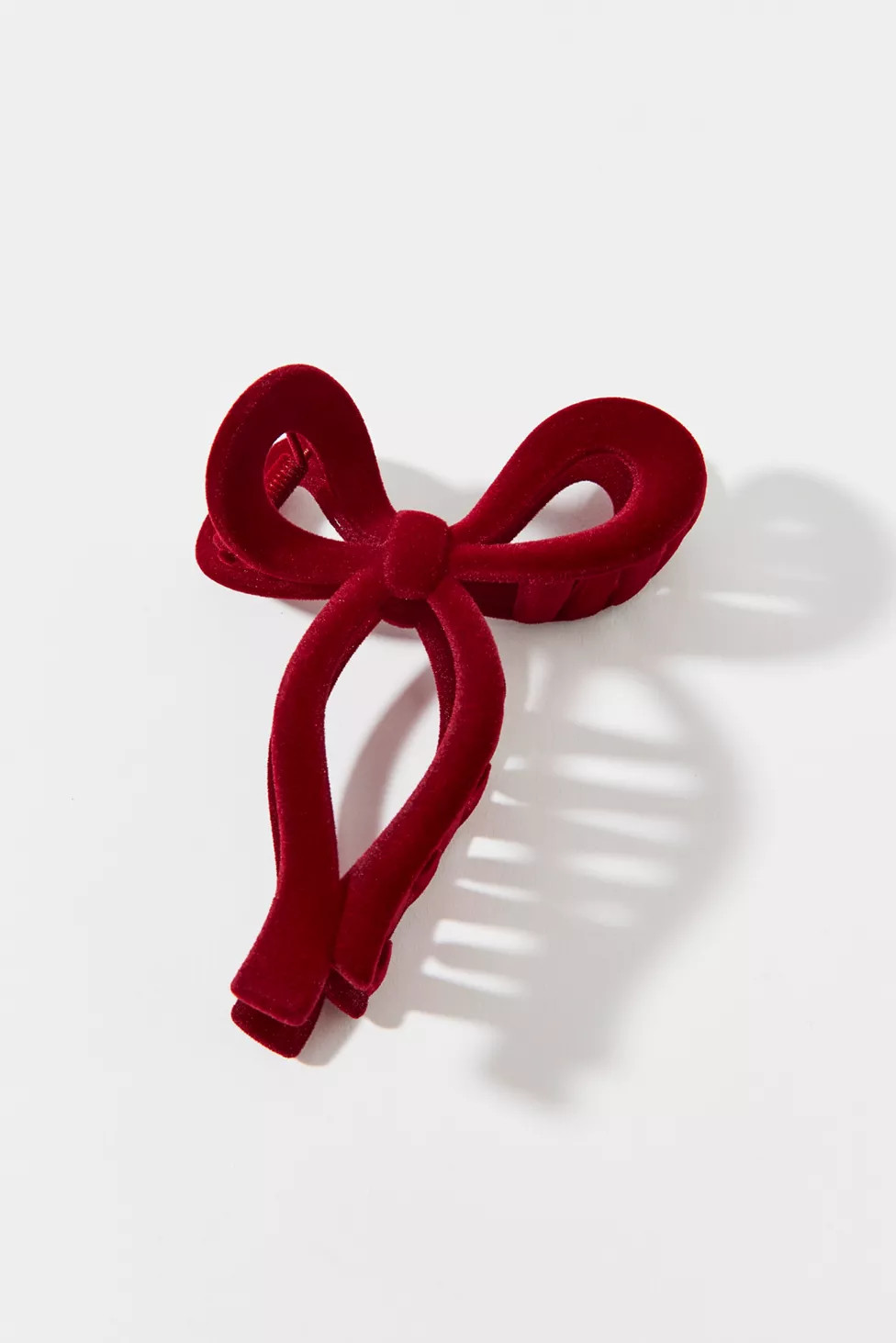 Velvet Bow Claw Clip | Urban Outfitters (US and RoW)