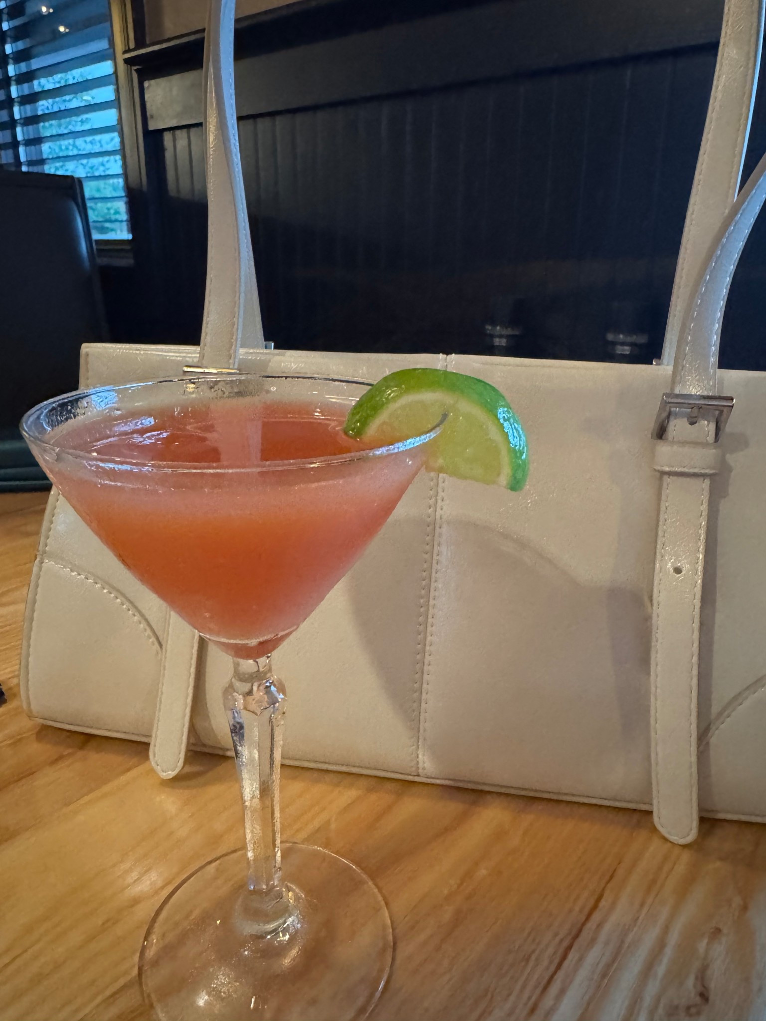 MANGO
Nordstrom 
Handbag
White purse 
Faux leather shoulder bag 

#LTKSaleAlert #LTKItBag #LTKFindsUnder50