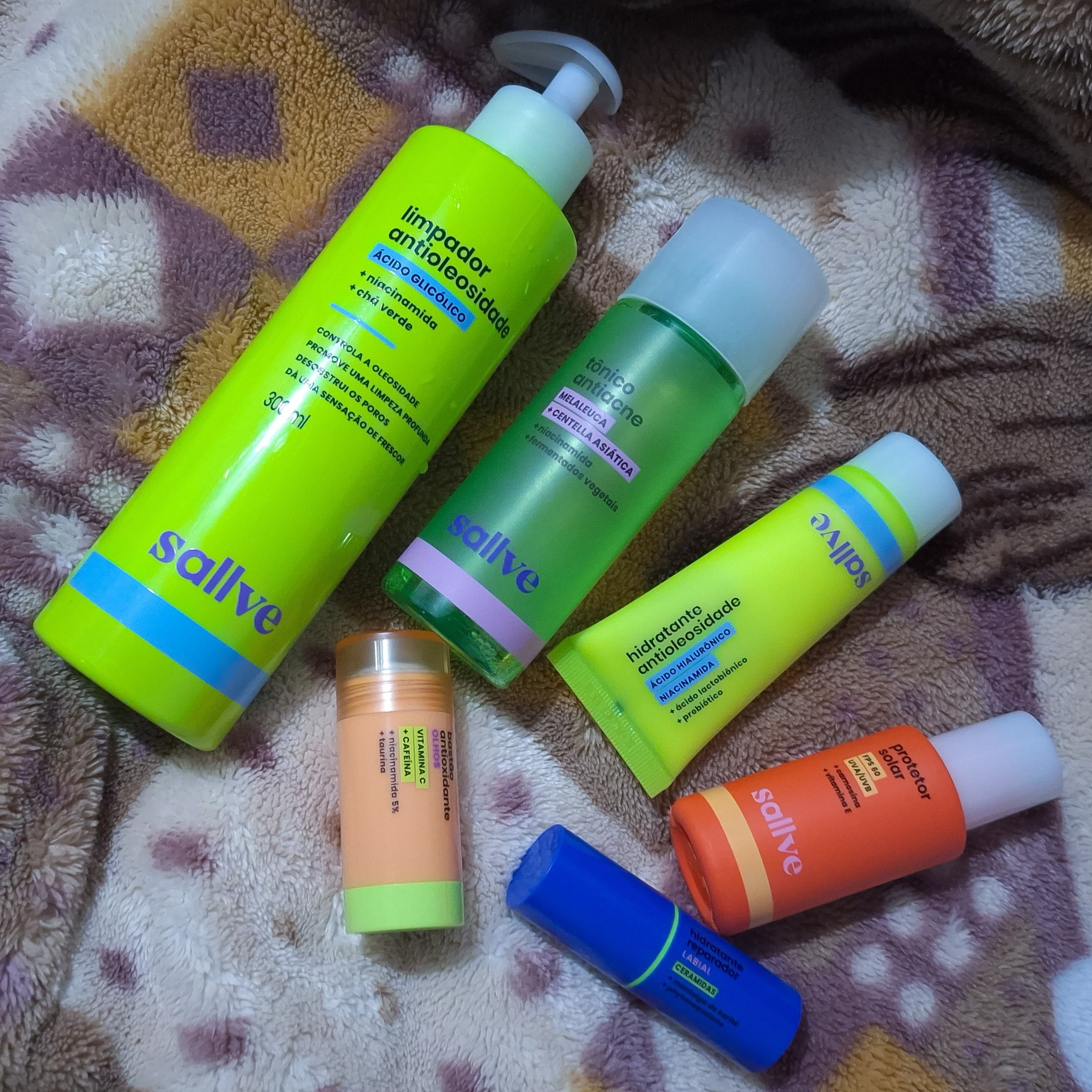 O Skincare com a @sallve que não pode faltar 💚      Usei:     Limpador Facial /   Antioxidante /  Tônico Antiacne /  Bastão Antioxidante Olhos /  Hidratante Facial Antioleosidade /  Protetor Solar Facial FPS60 /  Hidratante Labial Reparador       🏷10#FRANCIELLELIMEIRA ✨️       10% OFF em compras acima de R$149! 

#LTKbrasil #LTKbeleza #LTKguiadepresente