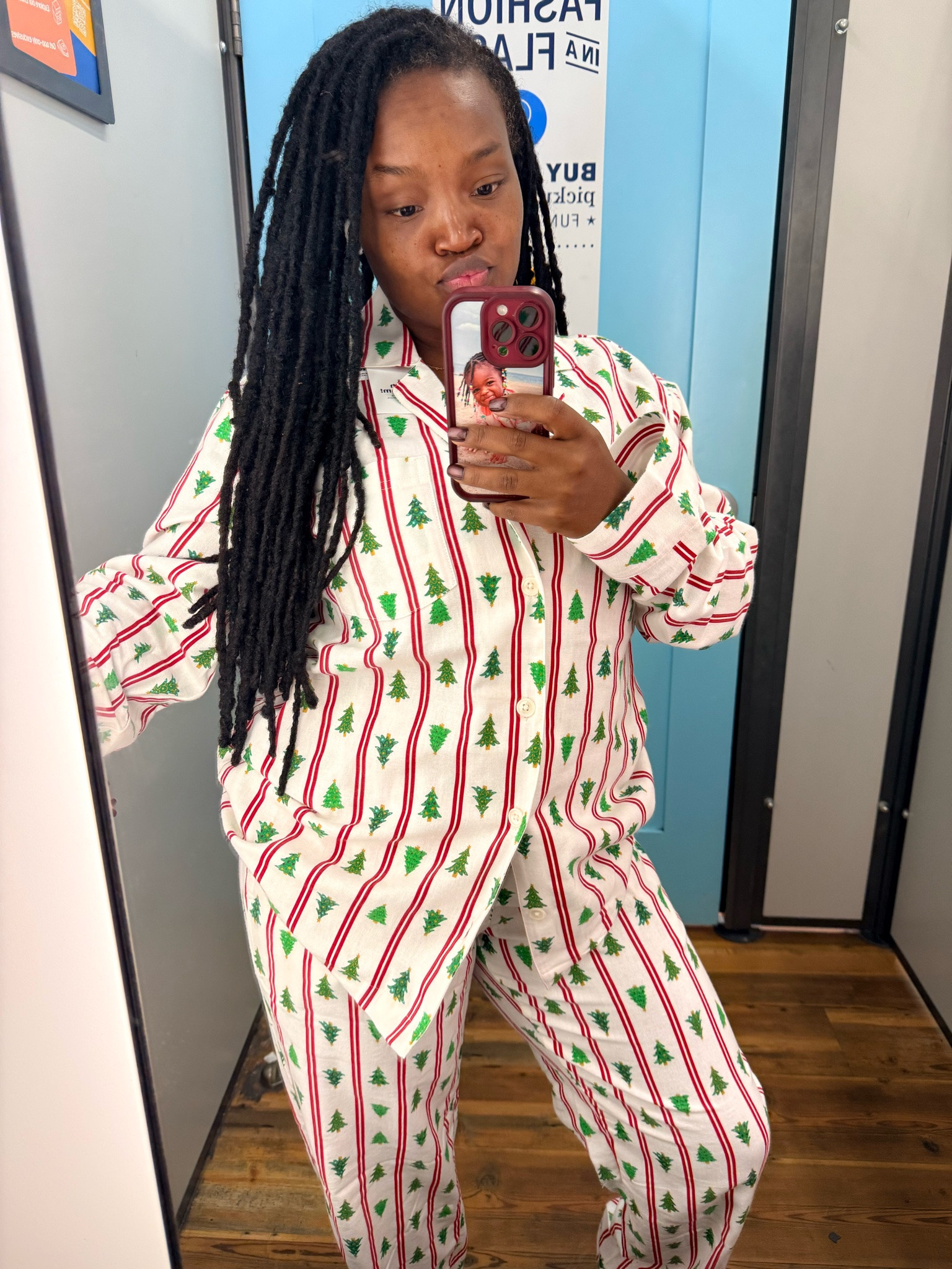 OKAY OLD NAVY!!! 🎄😍

The Christmas pajamas are BACK and THEY ARE TOO CUTE! 😂❤️ Matching pajamas for the whole family? YES PLEASE!

🛍️ I LINKED MY FAVORITES ON MY LTK!

#OldNavy #FamilyPajamas #LTKFinds