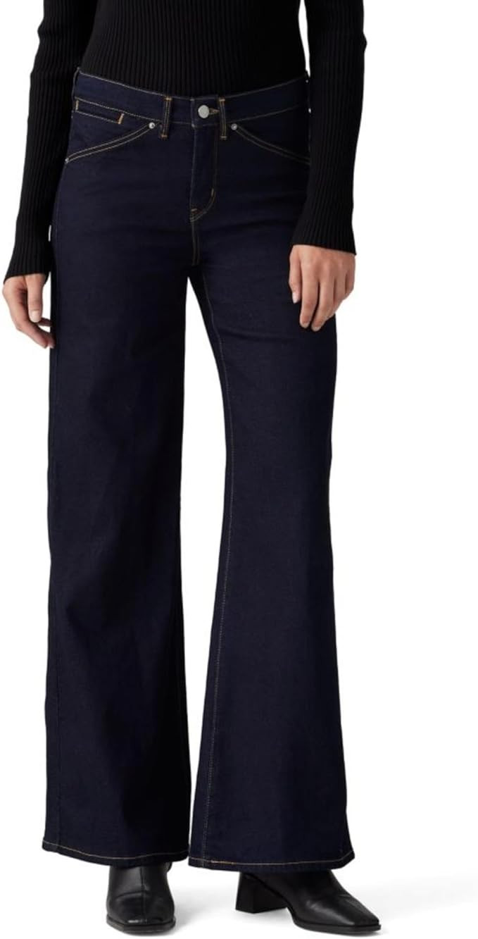 Levi's Women's 318 Shaping Wide-Leg Jeans (Also Available in Plus) | Amazon (US)