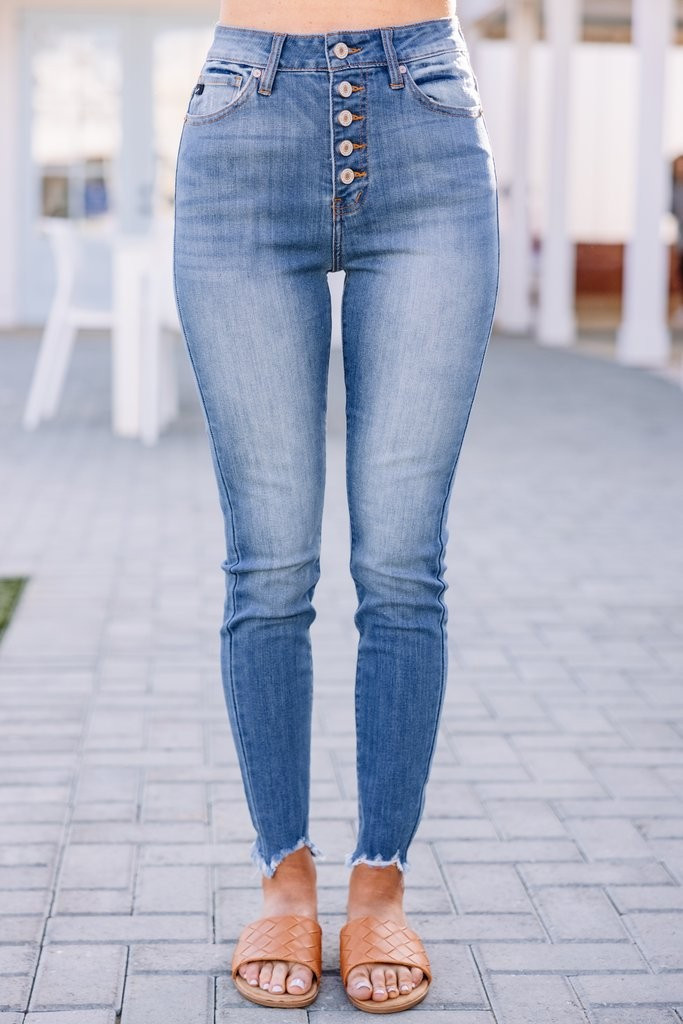 Kan Can: Going Up Medium Wash High Rise Skinny Jeans | The Mint Julep Boutique