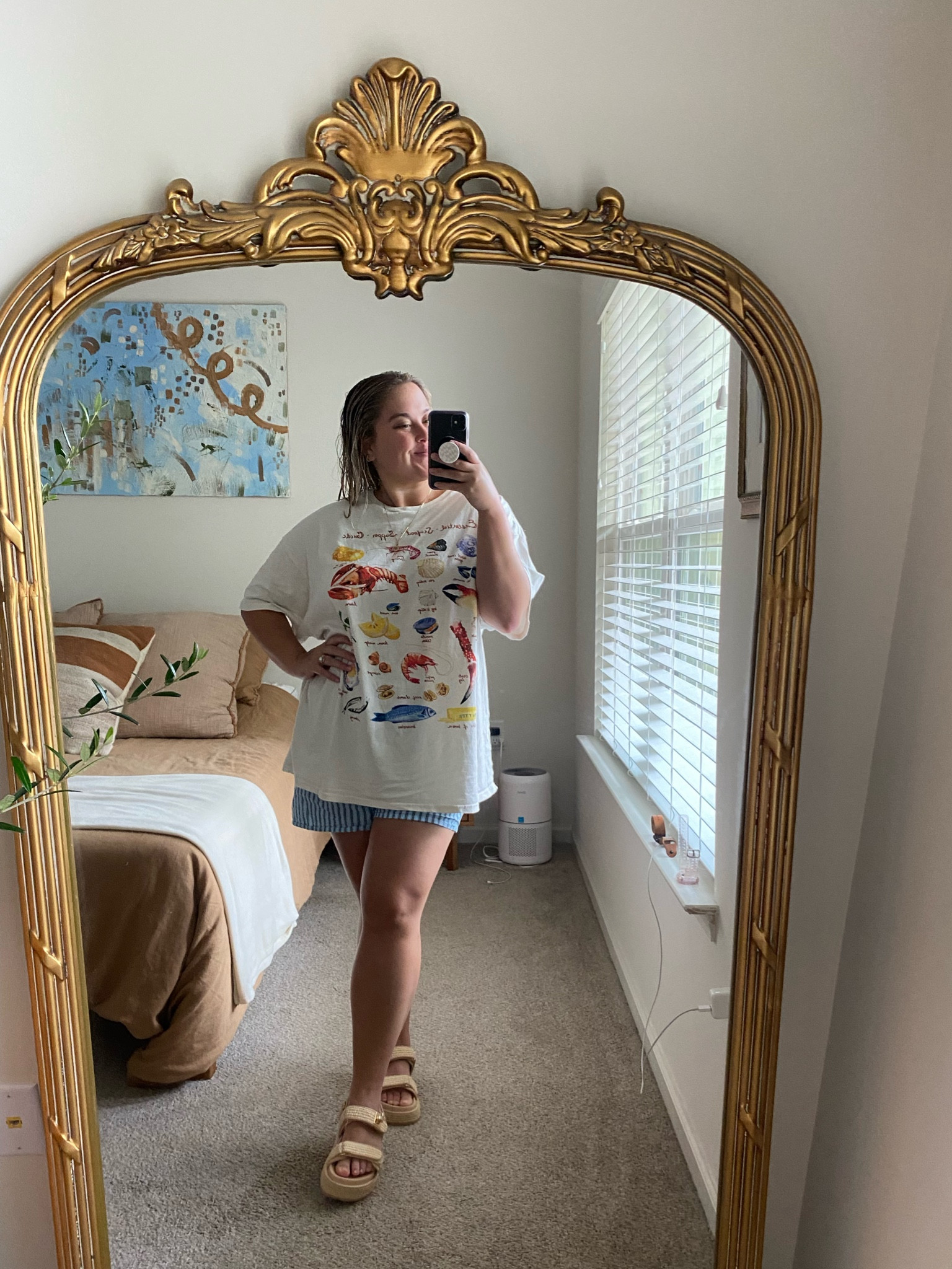 urban outfitters makes the BEST graphic t’s 😍 nothing is better than a shower after sunbathing at the pool 😇

#LTKFindsUnder50 #LTKFindsUnder100 #LTKMidsize