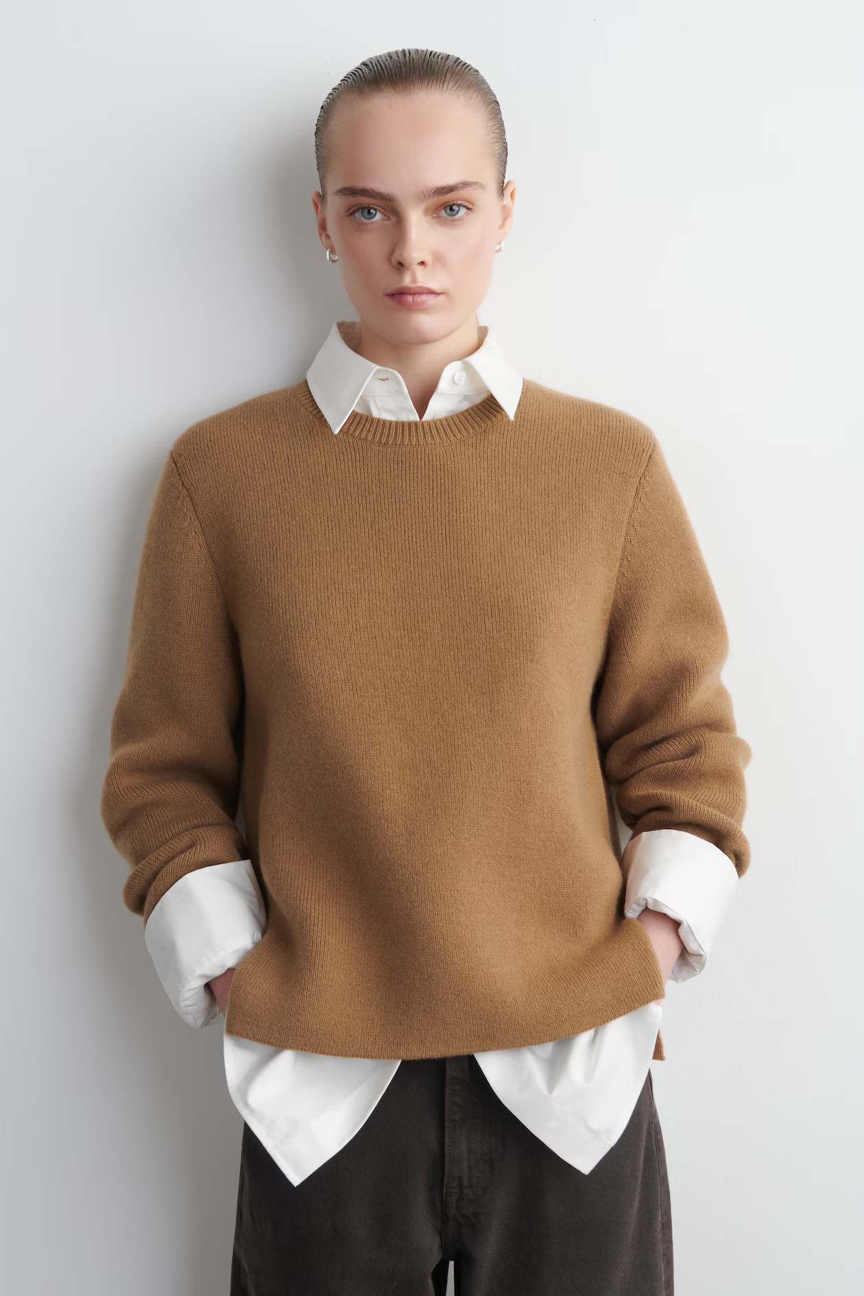 MERINO WOOL CREW-NECK JUMPER - BROWN | COS GB | COS UK