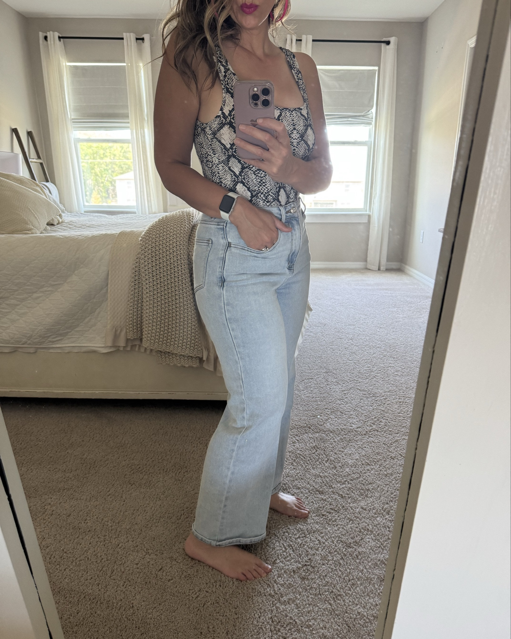 Mom jeans 🤍

High-waisted, stretchy, and the perfect relaxed baggy fit 🙌🏼
Wearing size 26

For reference: I’m 5’3” and wear  regular length—no hemming needed for these ✔️

#LTKootd #LTKmomlife