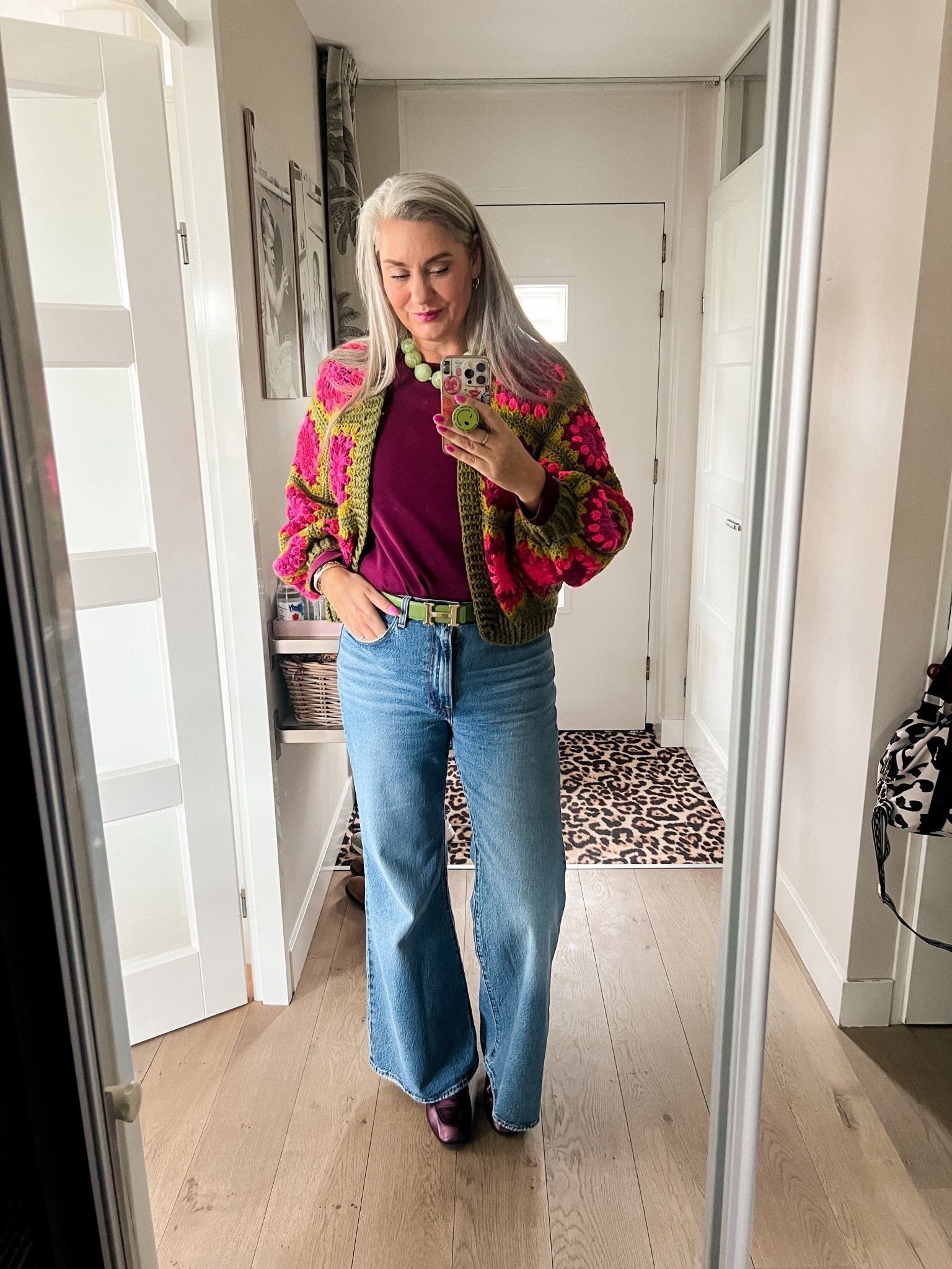 OOTD - Zondag. Flared Levi’s jeans met een paarse longsleeve van Uniqlo, paarse loafers (oud), gehaakt vest via Vinted (handgemaakt). 

#LTKFashionMonth #LTKnederlands #LTKeurope