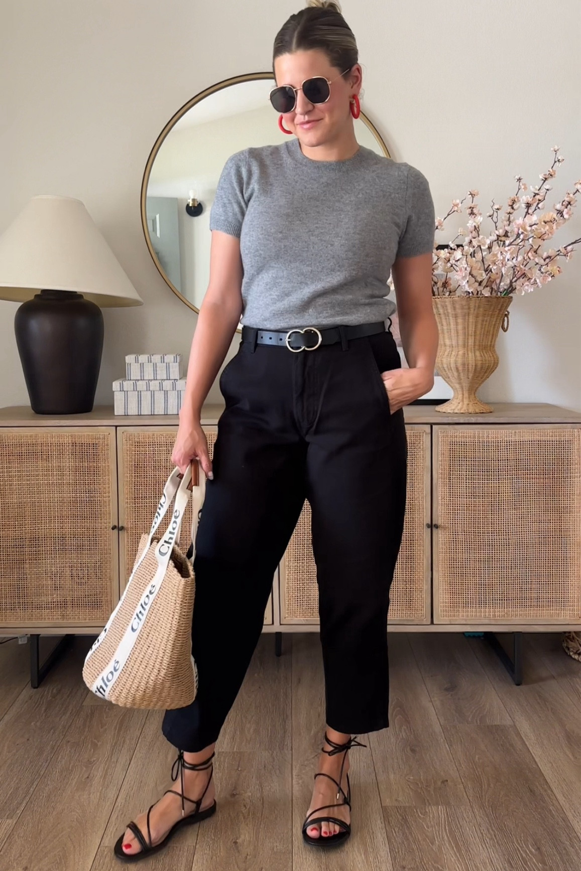 Obsessed with these barrel jeans and cashmere shirt! 

#LTKSeasonal #LTKFindsUnder100