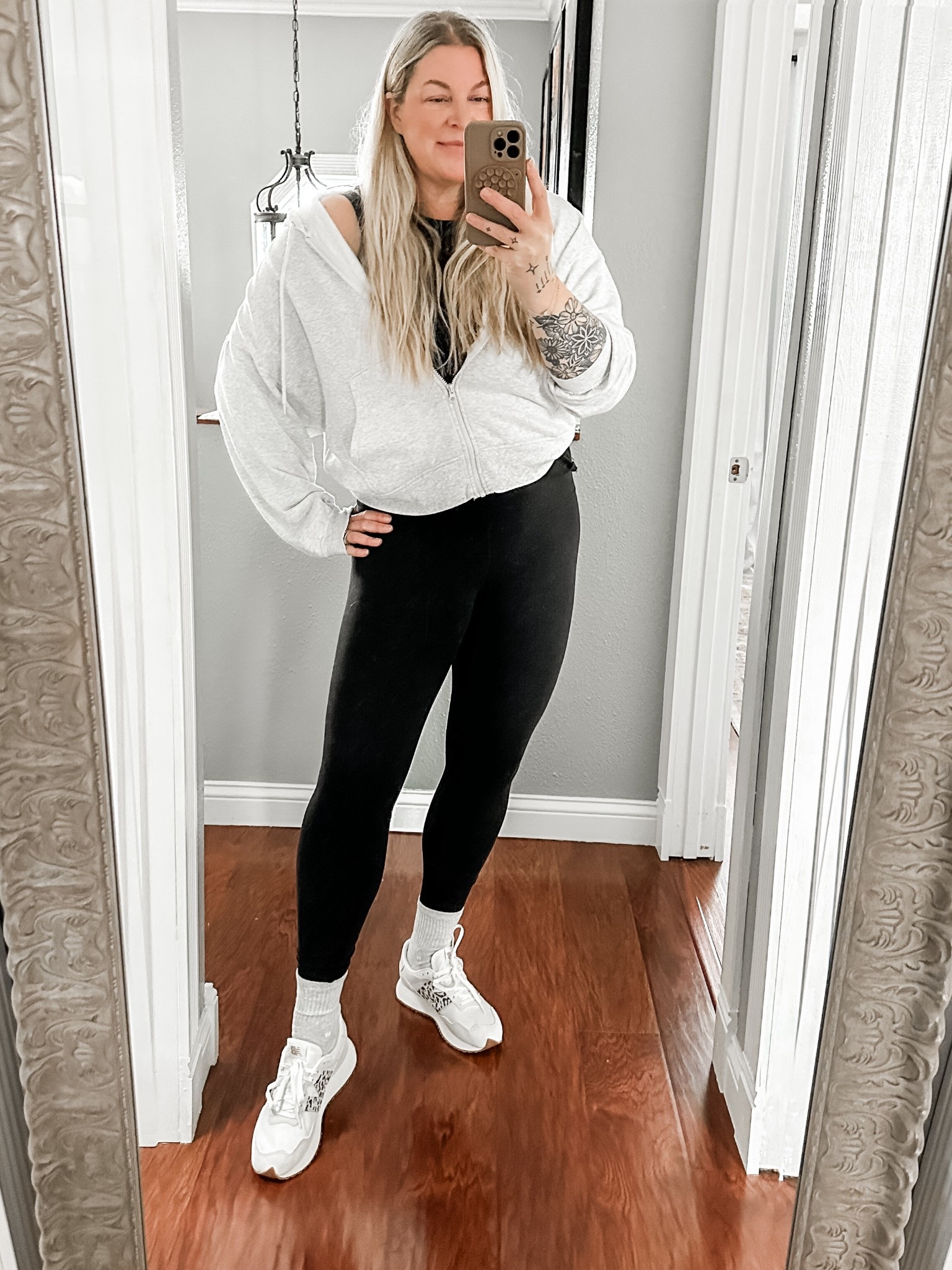 Ootd for a hair appt. Super comfy and cozy 

Hoodie size large 
Target tank top
Lululemon leggings size 8 
New balance shoes size 9.5


#LTKActive #LTKmomlife #LTKootd