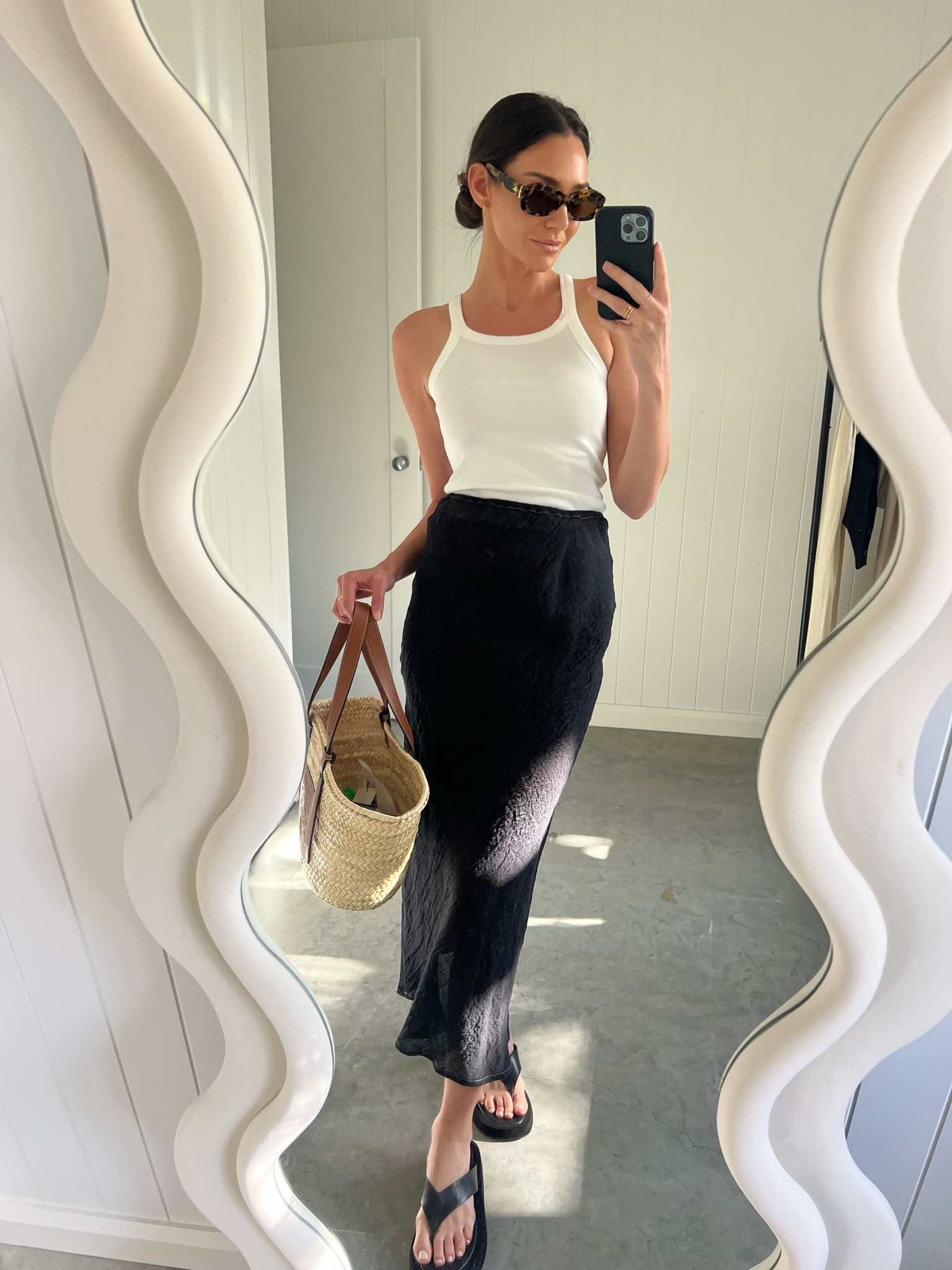 Minimal look 🖤

#LTKSeasonal #LTKaustralia #LTKstyletip