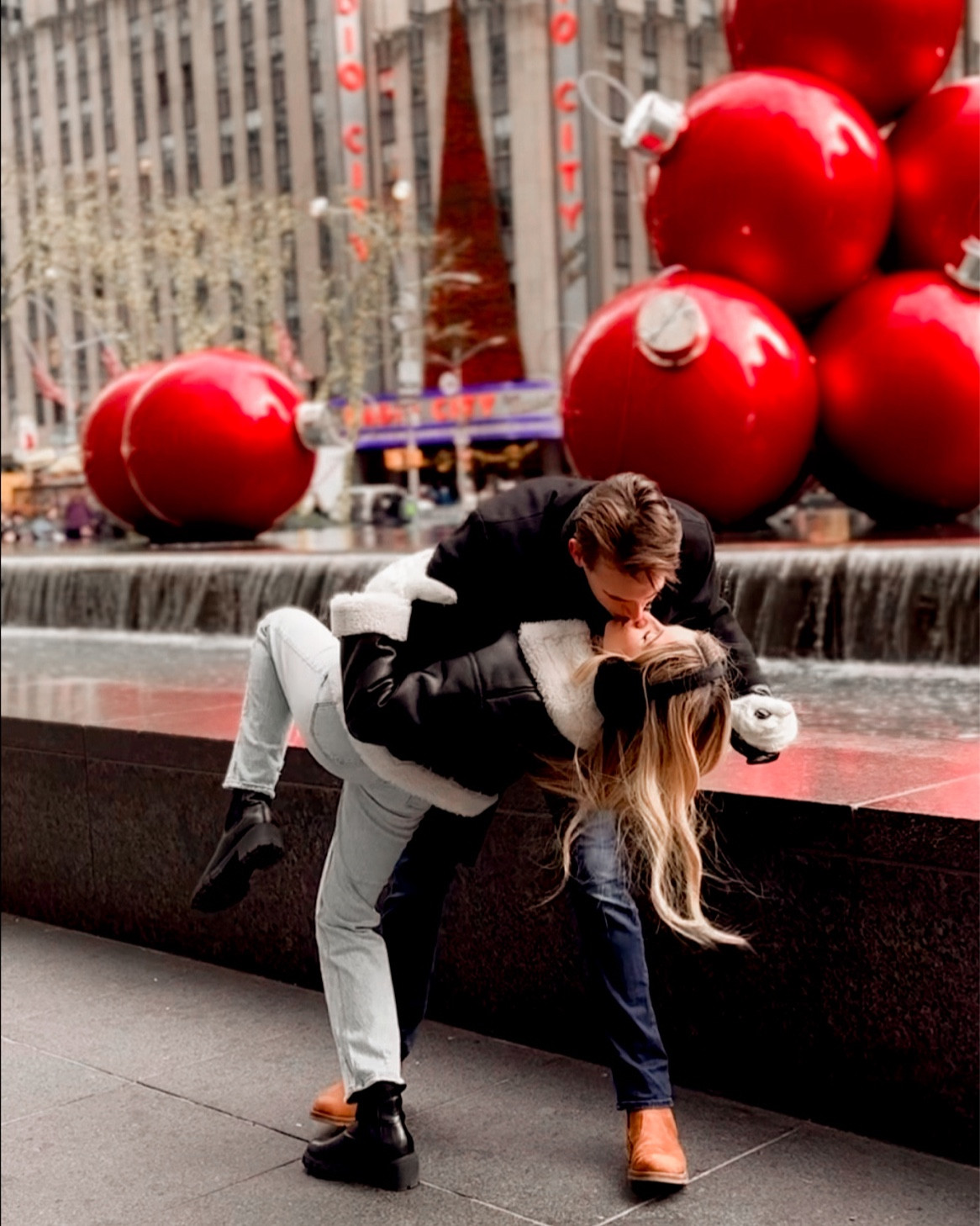 New York City outfit, cold weather style, cold fashion, winter fashion, city style

#LTKstyletip #LTKSeasonal #LTKtravel