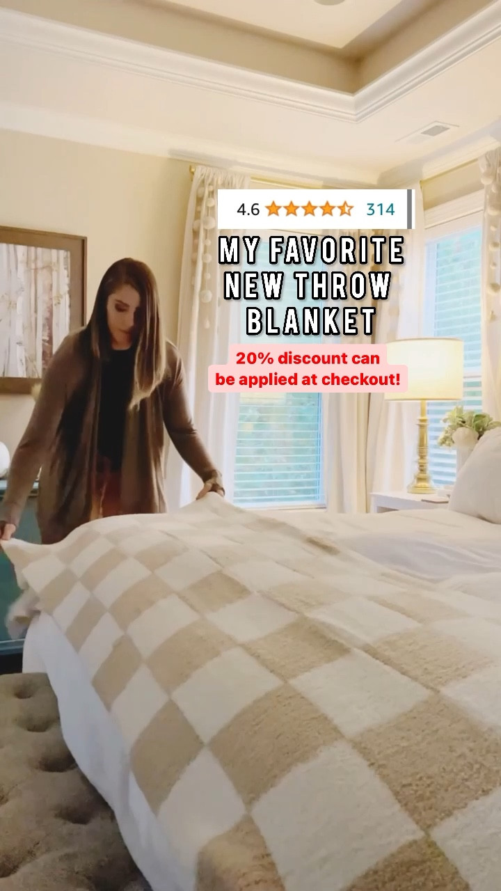 My fave checkered throw blanket from Amazon is on sale now! It makes the perfect holiday gift for anyone on your list

#LTKGiftGuide #LTKFindsUnder50 #LTKSaleAlert