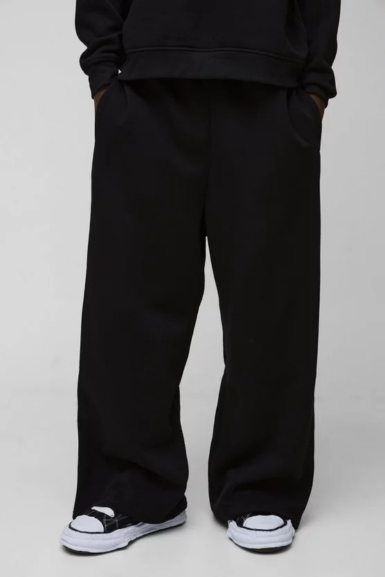 330GSM Extreme Wide Leg Basic Sweatpants | boohooMAN (US & Canada)
