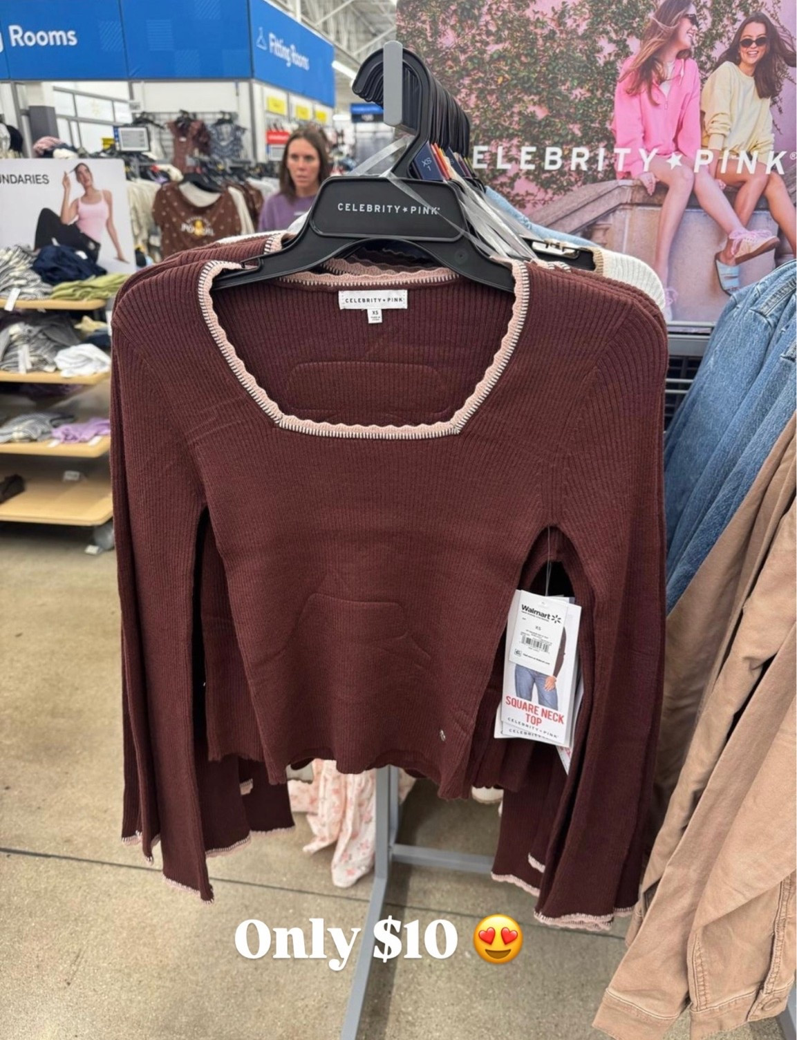 Walmart fall tops on sale for $10!!

#walmart #walmartstyle @Walmart #falloutfits