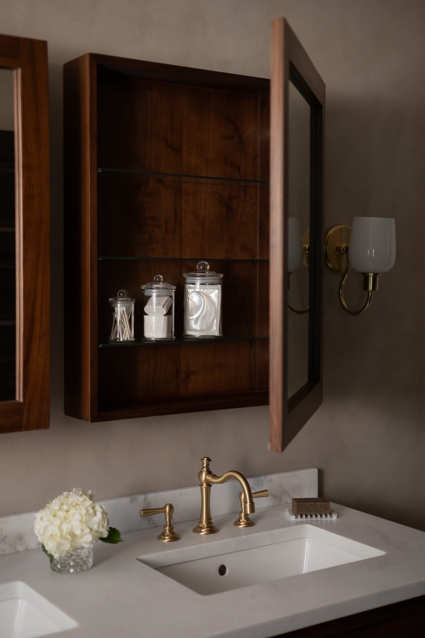 Walnut medicine cabinets for extra storage and function? Yes please 🙌🏼

#LTKHome
