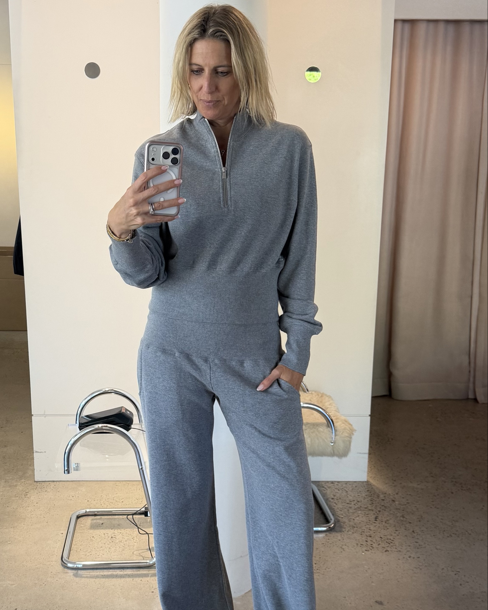 Grey tracksuit >> but make it chic!! 🩶 wearing size 10 in both top and pants 

#LTKhome #LTKautumn #LTKaustralia