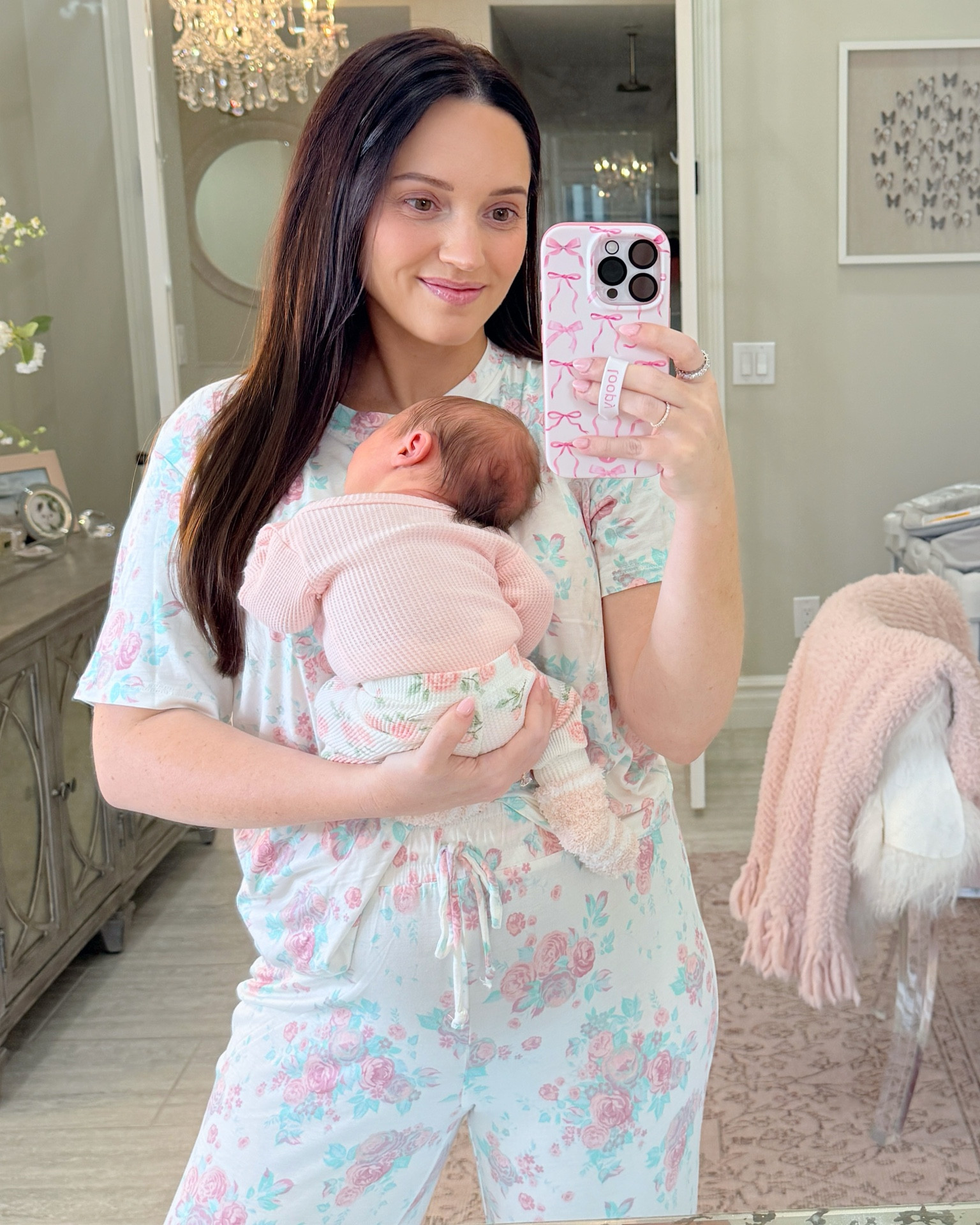 These $48 floral pjs are so soft, comfy and cute!!! Perfect for postpartum mamas! And would make a great Christmas gift for her! 

#LTKGiftGuide #LTKHoliday #LTKFindsUnder50