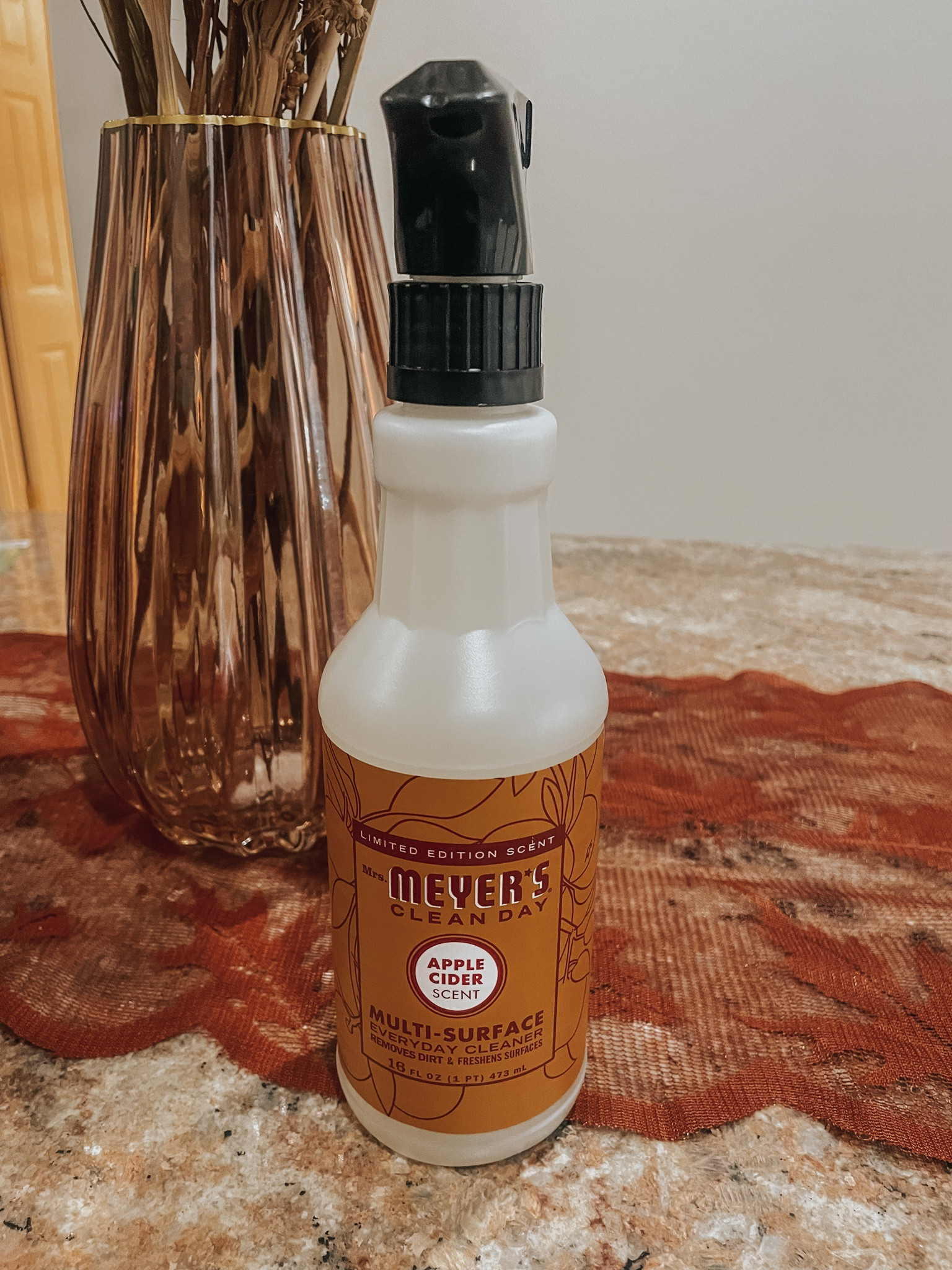 My all time favorite fall scent.. apple cider 😍
Cleaning. 
Fall scents.
Target find.

#LTKHoliday #LTKhome