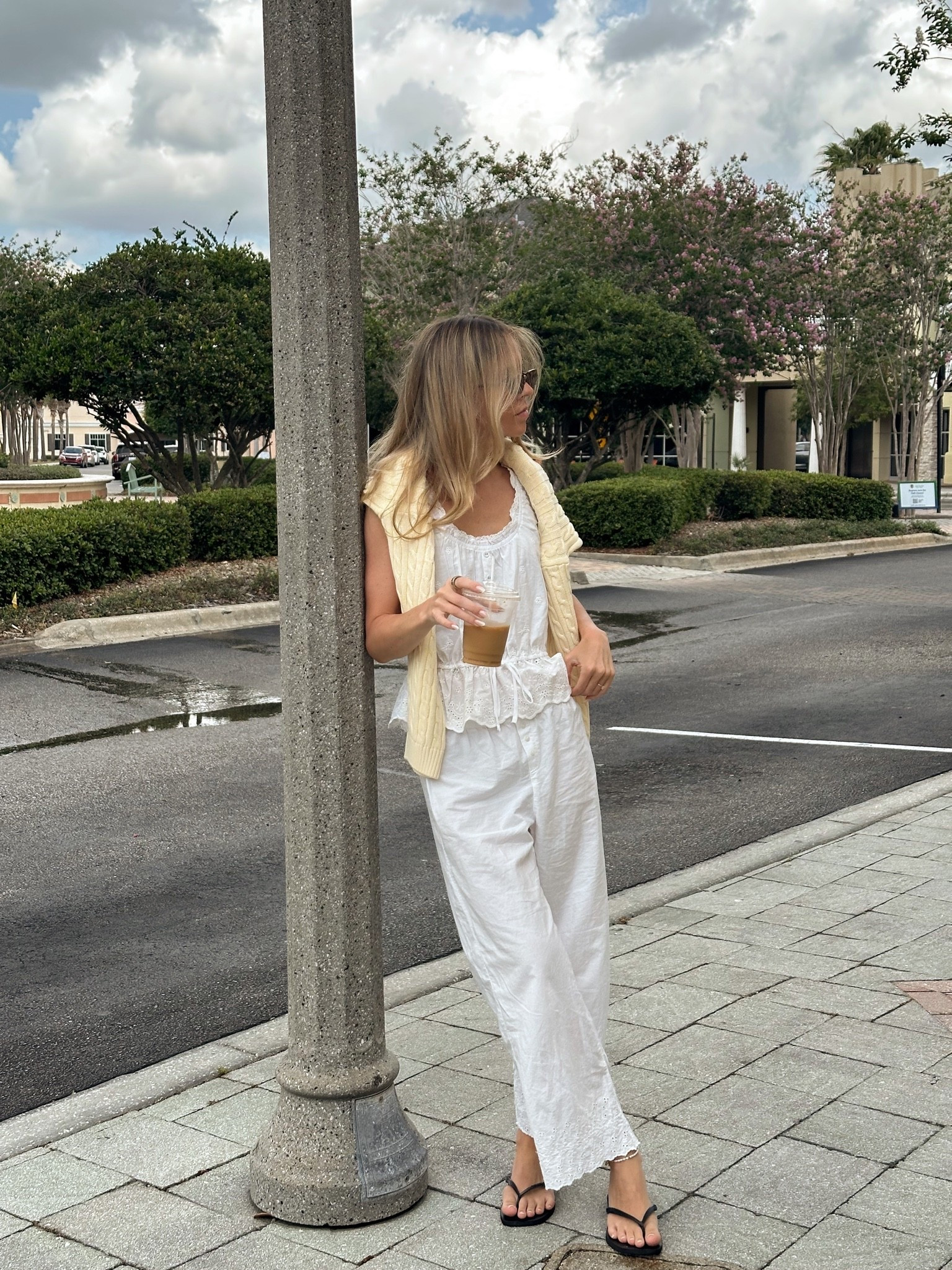 Pants size XS - top size small-

#LTKdayinmylife #LTKgrwm #LTKootd