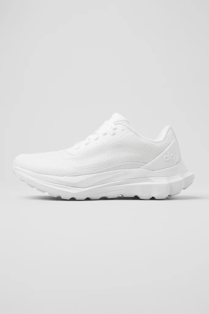 Alo Runner - White/White | Alo Yoga