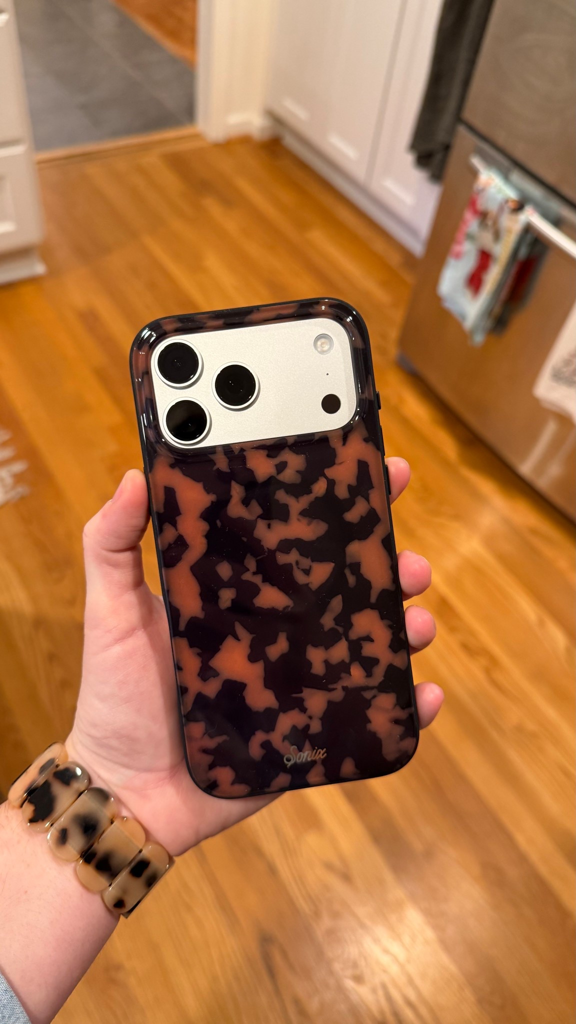 Phone case, iPhone 17 pro max, tortoise shell 