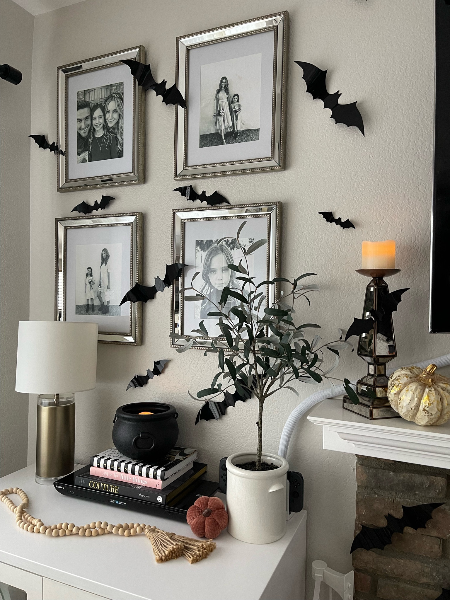 Halloween decor 👻🎃

www.livingbarelyblonde.com

#wallbats #bookdecor #fauxtree #candles #pumpkins #pictureframes #halloweendecor #familyroomfurniture #stylewithjen #jenniferxerin #interiordesignerella #falldecor #fall #halloween

#LTKhome #LTKSeasonal #LTKHalloween