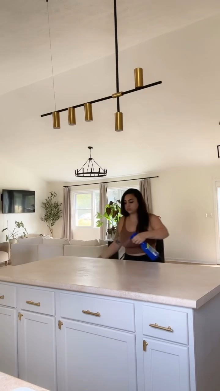 Starting to Setup Fall Decor 🍁❤️

#LTKSeasonal #LTKHome