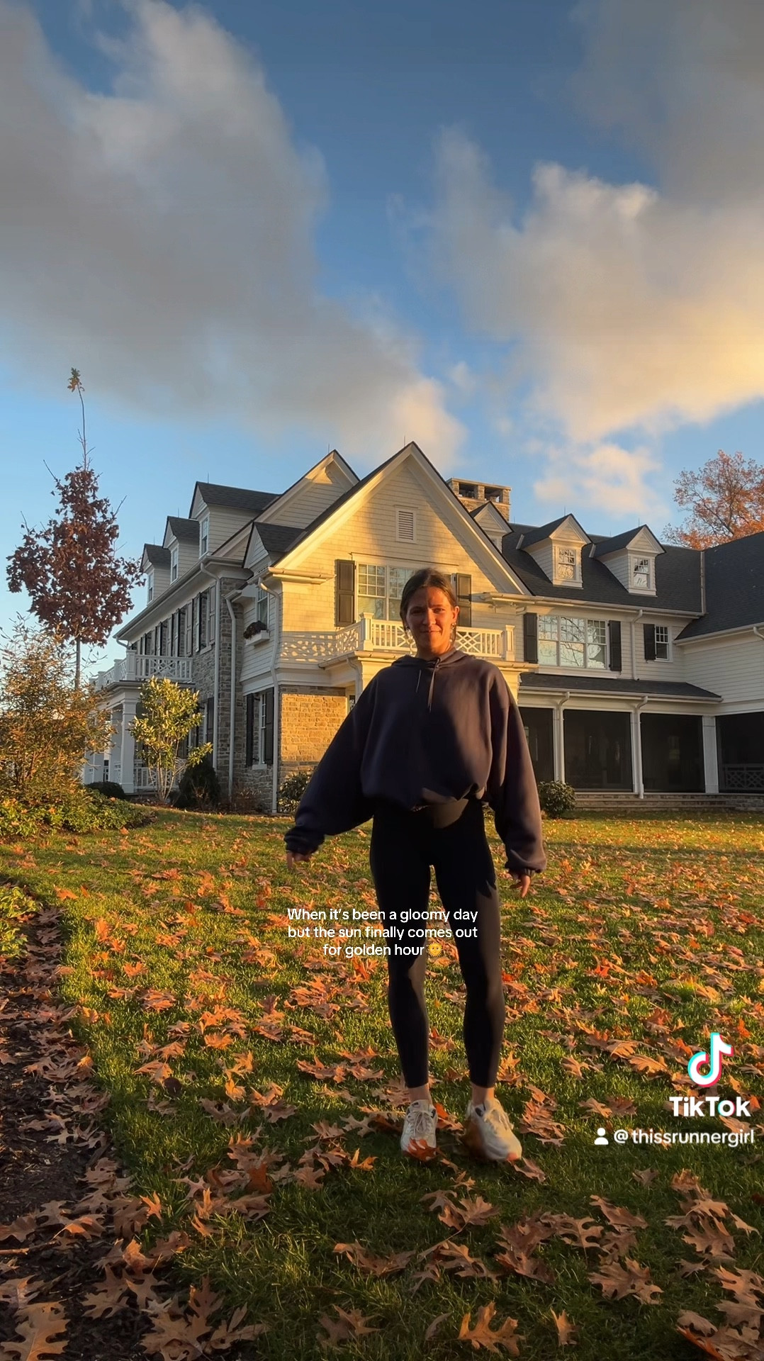 Outfit of the day🤍

#LTKFitness #LTKCyberWeek #LTKStyleTip