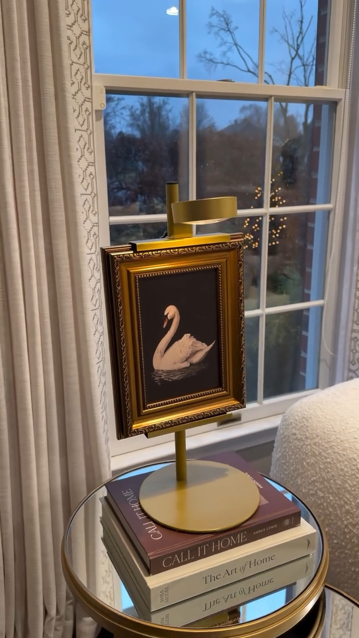 POV: This isn’t just any regular picture stand … it’s a picture stand that comes with its own magnetic light✨

This unique picture stand can be used with art work, books, decor etc. It looks high end and truly elevates any style and space!  The light is rechargeable and has 3 color temps and 
It’s available in good and black color too :) definitely an Amazon find I don’t regret buying 😊 @amazon @wayfair 


#LTKHoliday #LTKSaleAlert #LTKHome