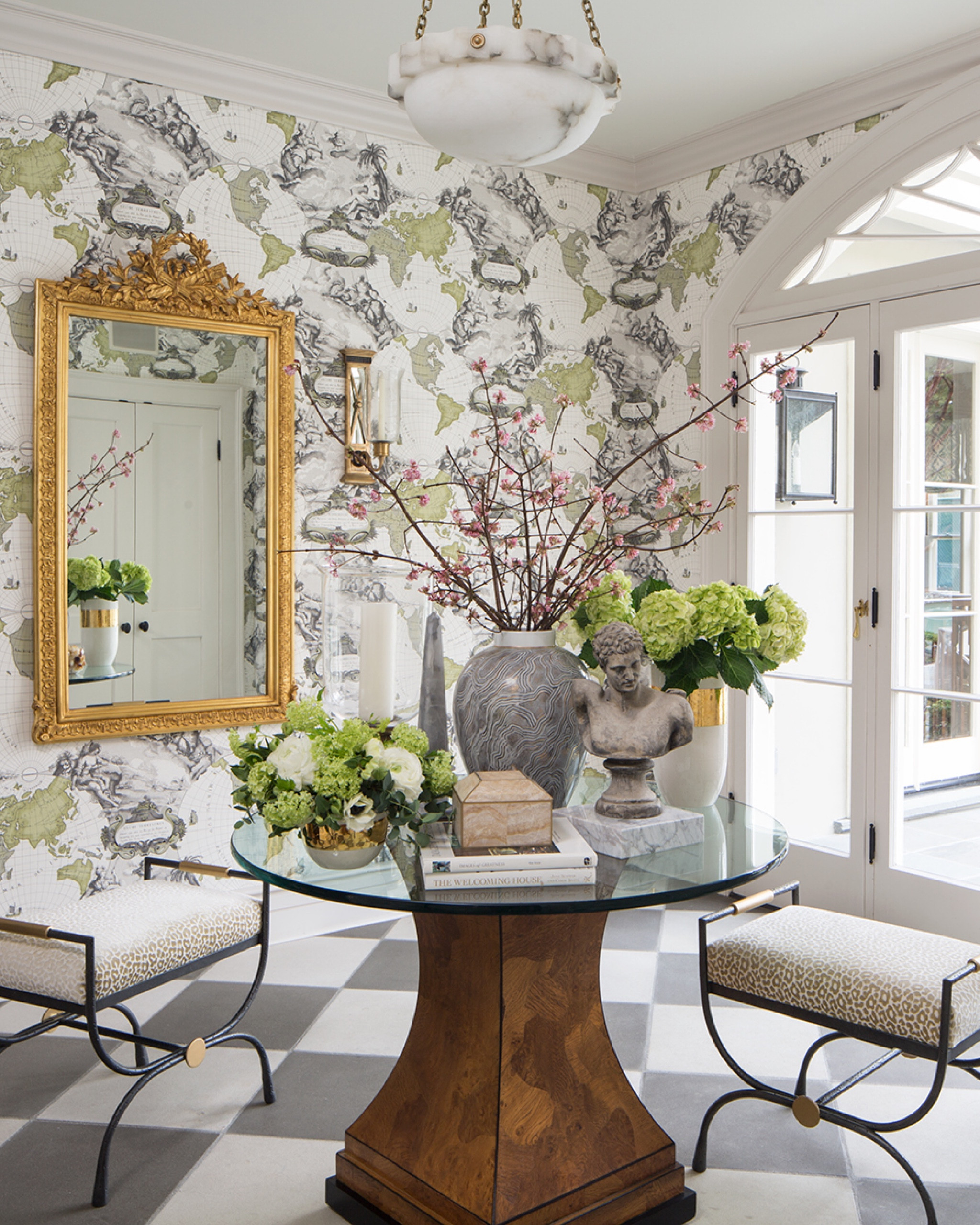 Traditional center hall design for a very traditional Pasadena house 💚

#emilyruddointeriordesign #pasadenadesign #interiordesigner #interiordesign #traditionaldesign

#LTKFind #LTKhome #LTKfamily