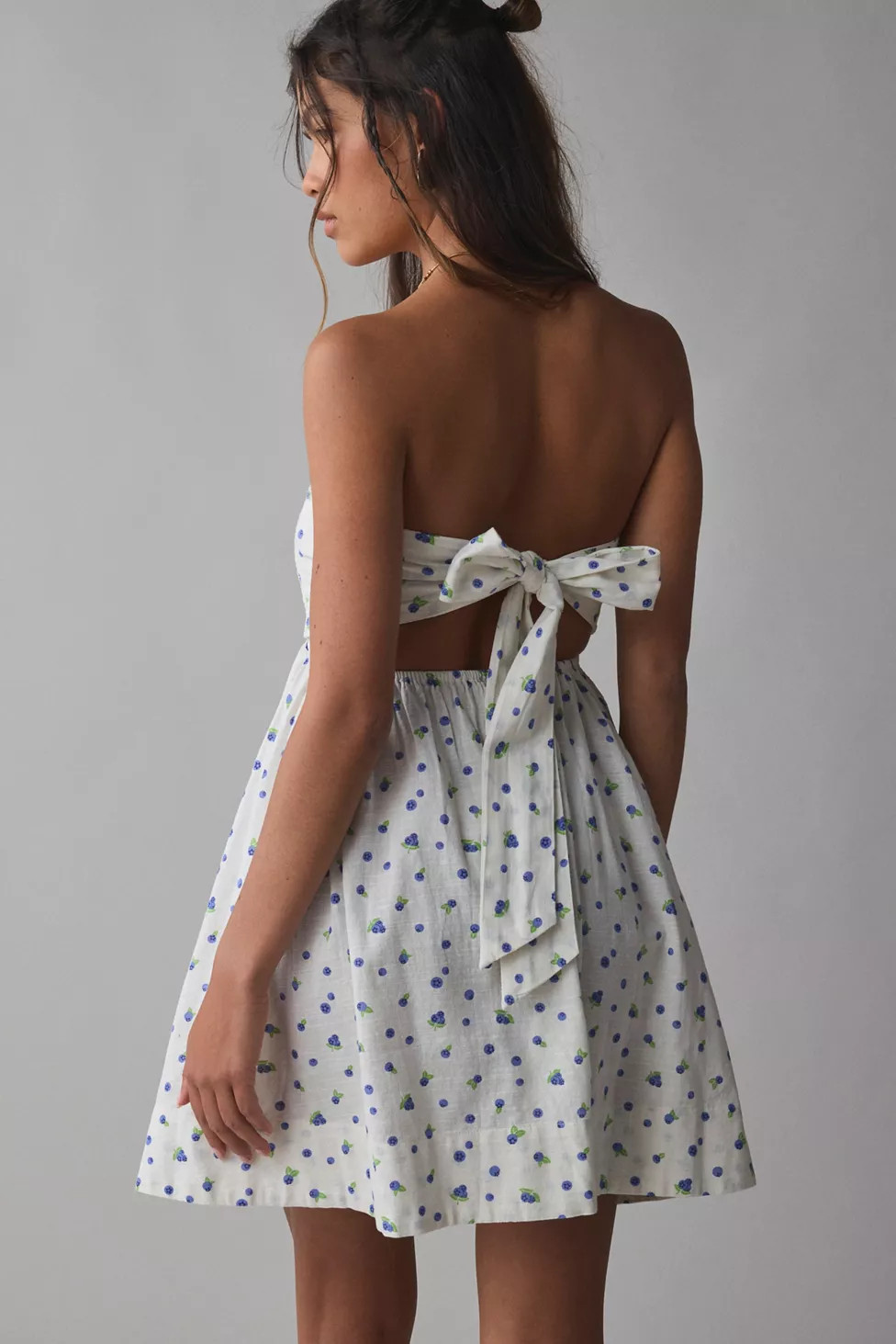 BDG Juliana Smocked Strapless Mini Dress | Urban Outfitters (US and RoW)