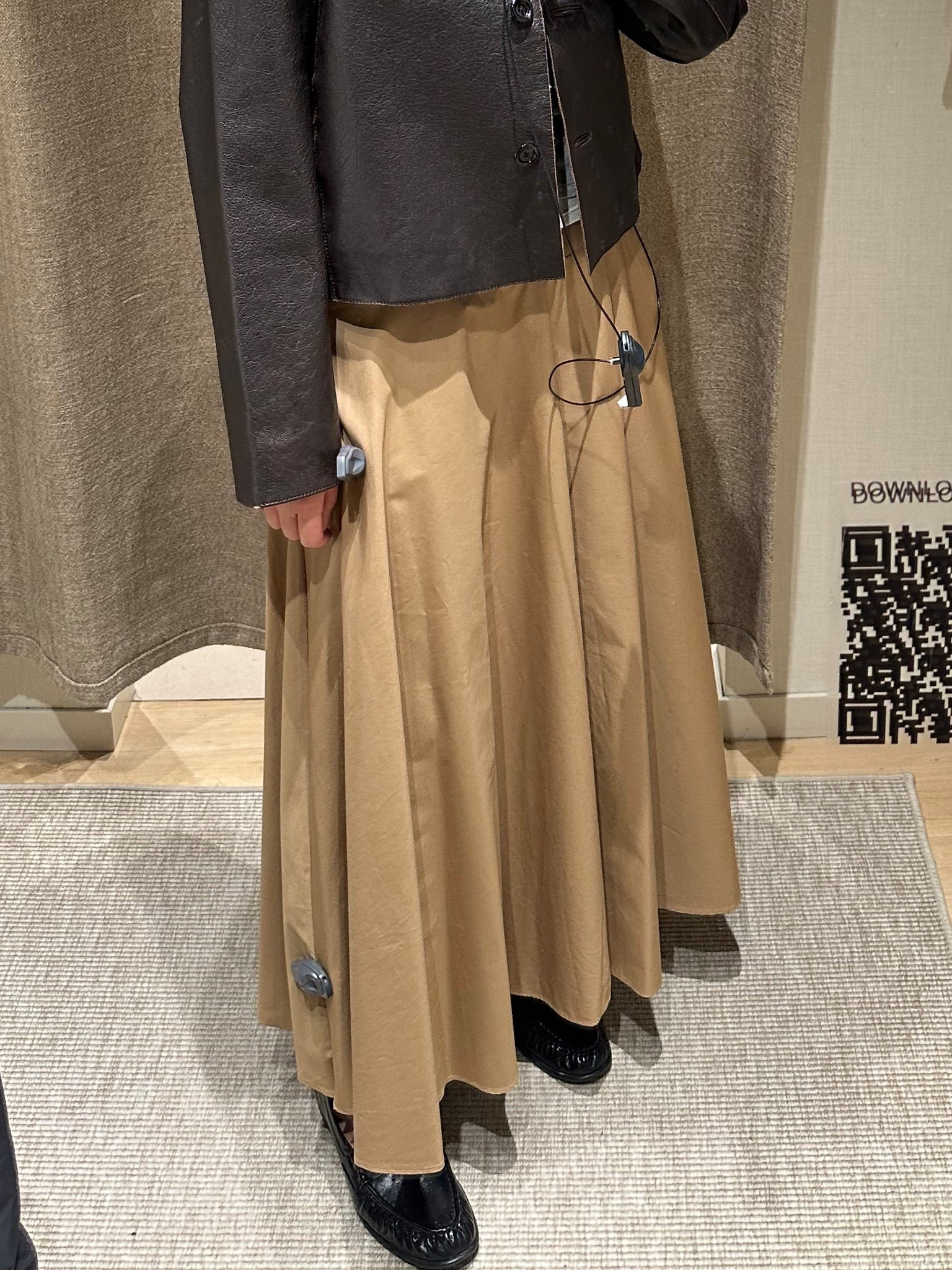 more try-ons: www.NURISVIEW.com