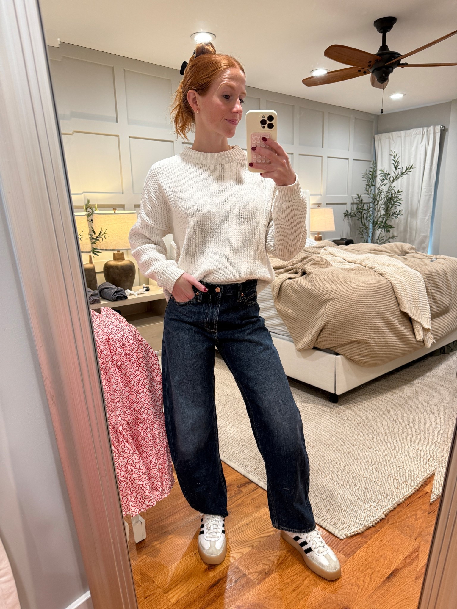 Every day basic jeans and sweater 

#LTKFindsUnder100 #LTKootd #LTKmomlife
