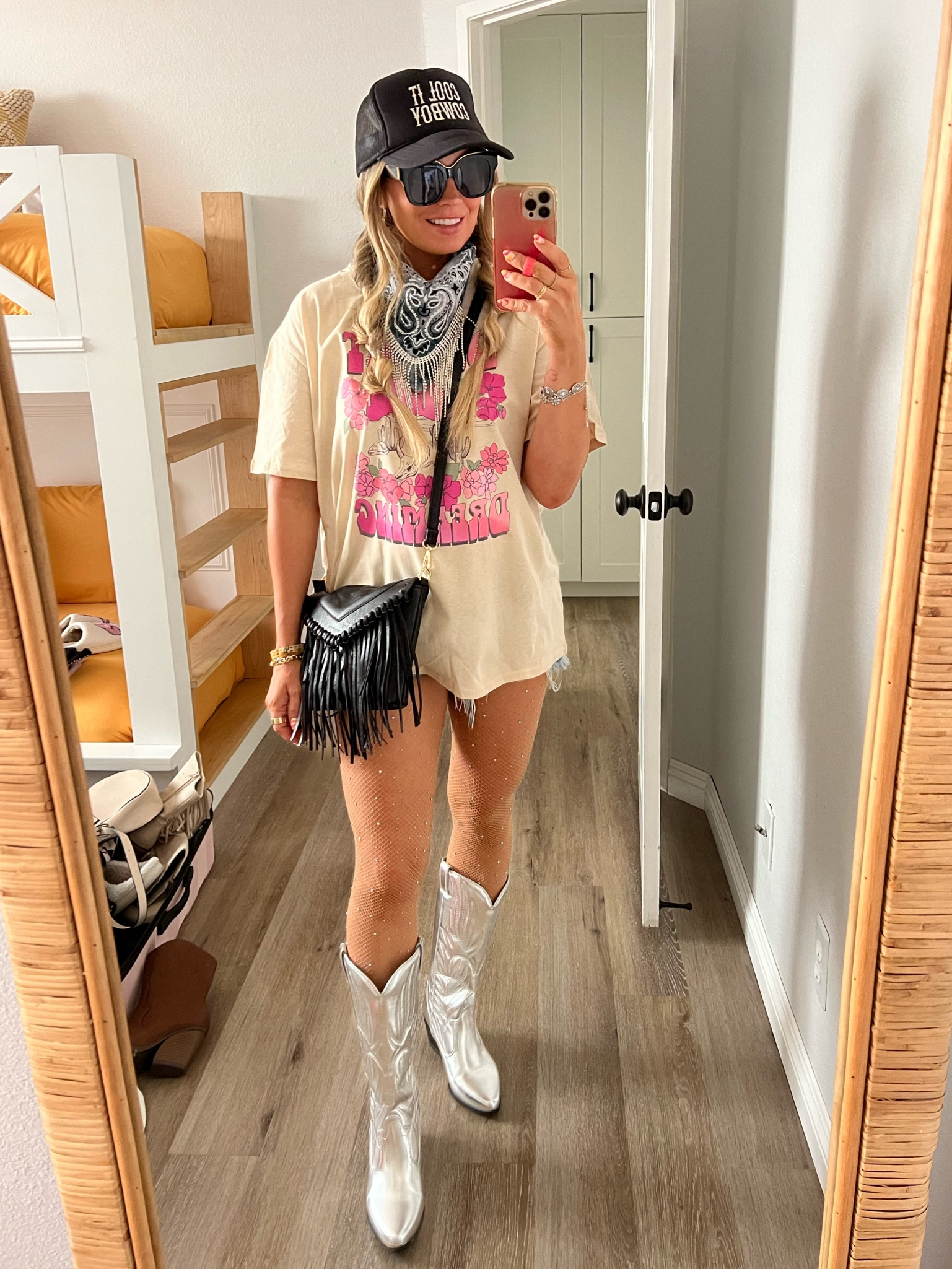 Stagecoach day ✌🏻 

All from #pinklily and code: BrittH20 works for 20% off! 


#LTKFestival