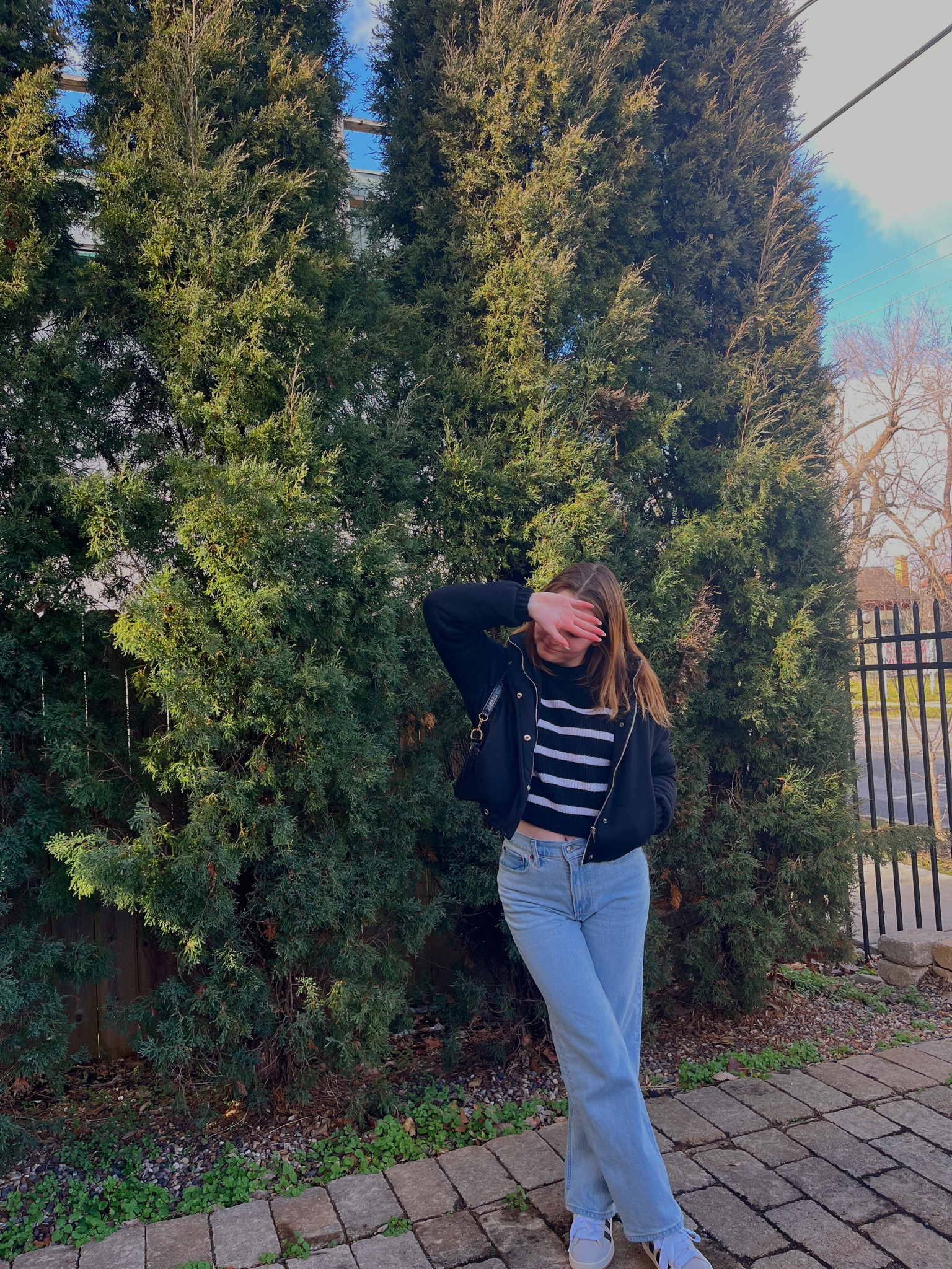 Basic winter outfit 🤍 #H&M #CityBeachAustralia #Adidas #
#Abercrombie #AbercrombieDenim #Lightwashdenim #AbercrombieJeans

#LTKstyletip #LTKfindsunder50