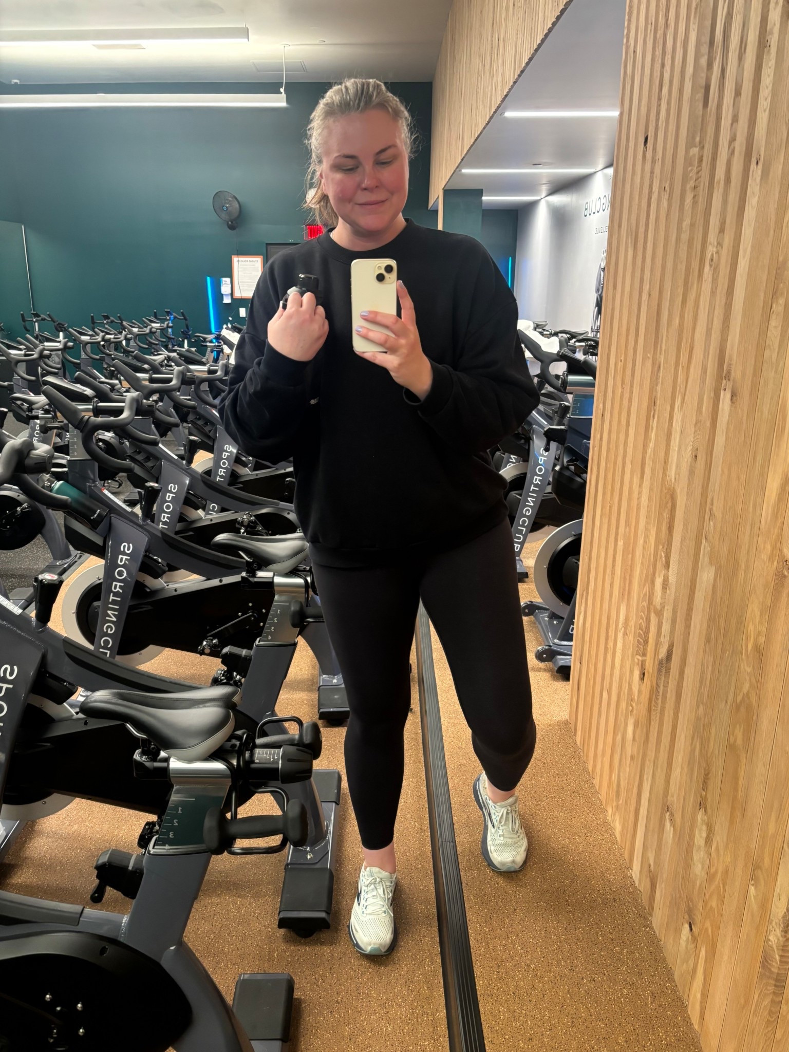 What I wore to spin class 🚲

#LTKActive #LTKfitnessgoals #LTKselfcare