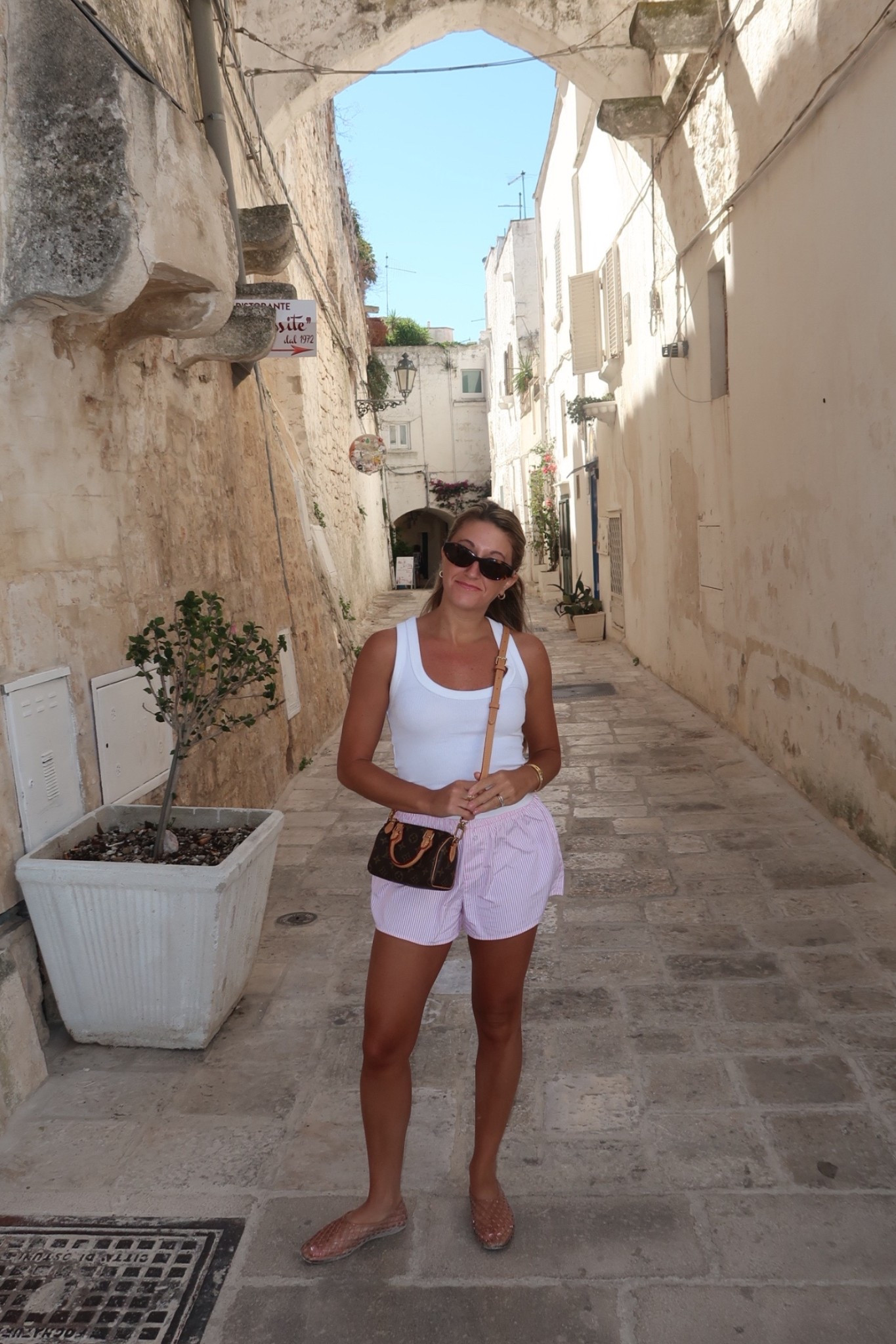 What I packed for Italy 🇮🇹 

Tank from Abercrombie 
Shorts from Revolve
Shoes from Amazon 


#LTKTravel #LTKStyleTip #LTKFindsUnder100