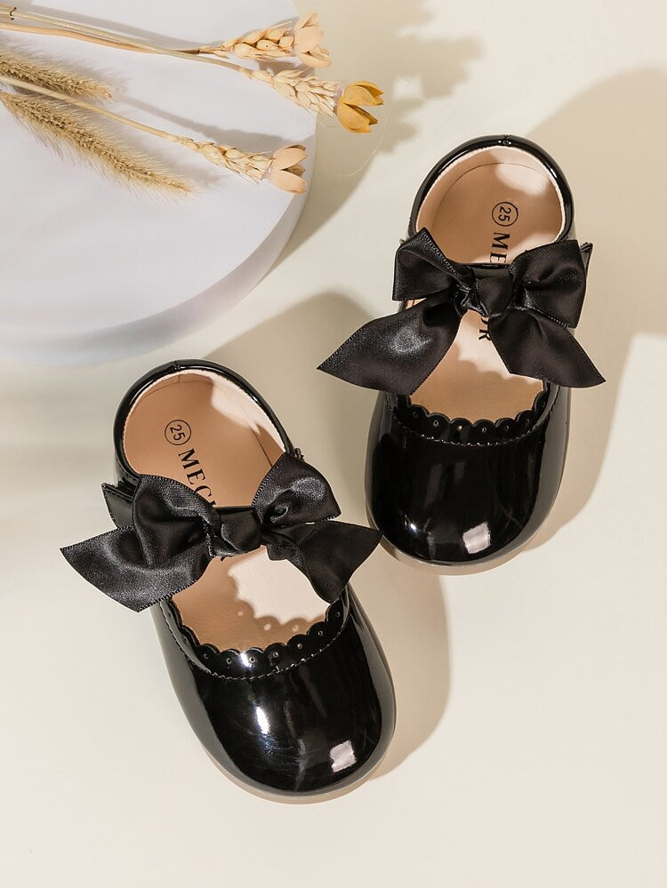 Girls Scallop Trim Bow Decor Mary Jane Flats | SHEIN