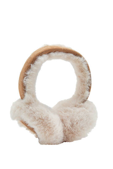 Fuzzy and faux suede earmuffs - pull&bear | PULL and BEAR UK