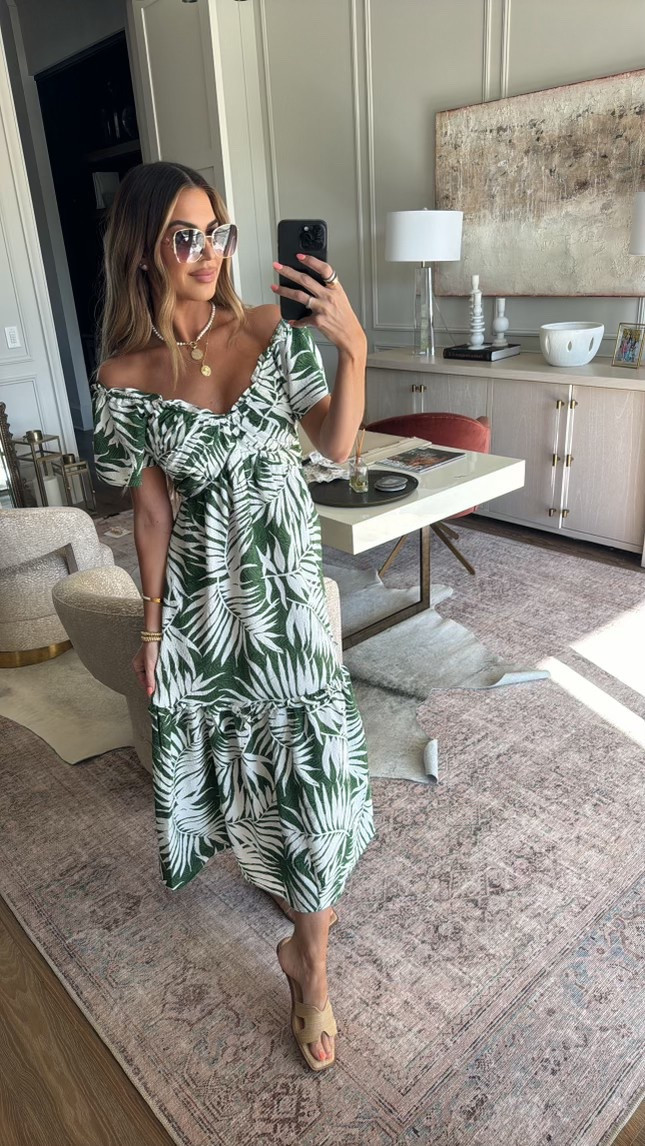 Love this dress for a tropical vacation! 

Size xs 

#walmartpartner #walmartfashion @walmartfashion

#LTKStyleTip #LTKSeasonal #LTKFindsUnder50