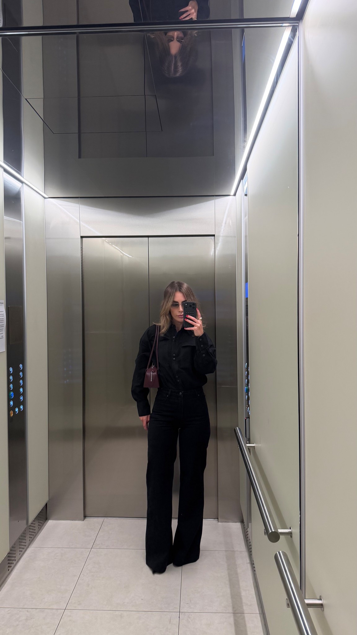 Have you seen a Canadian tuxedo THIS good? No! wearing size 27 jean and size s shirt 

#LTKjeans #LTKspring #LTKaustralia