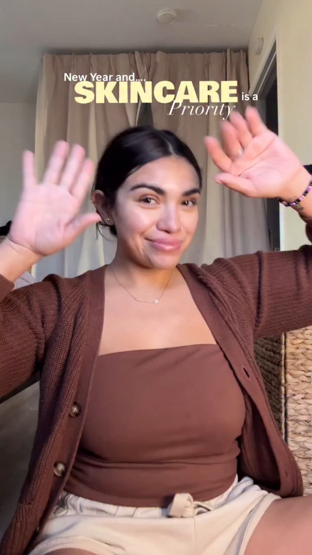 Skincare has been at the top of my list lately

If I’m not looking like a glazed donut, I don’t want it

If you can’t see your reflection on my forehead, I don’t want it 

I’ve been using @reframebeauty Pigment Processor and Compression Complex for a week now and I love it. I’ve seen improvement in my pores which is one of my biggest worries 🤪 I’ve definitely seen improvement on the hydration of my skin and follow it up always with spf ☀️ 

#ad #reframebeauty