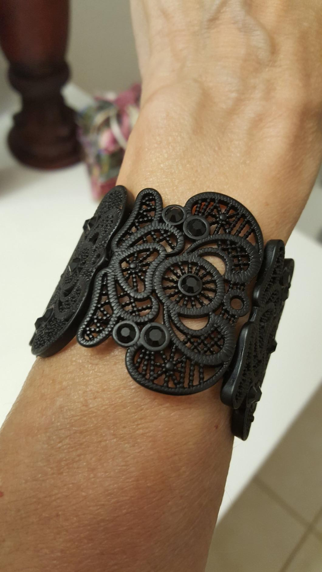 D EXCEED Womens Bohemian Lace Bracelet Vintage Filigree Cuff Bangle Bracelet Wide Stretch Rhinest... | Amazon (US)