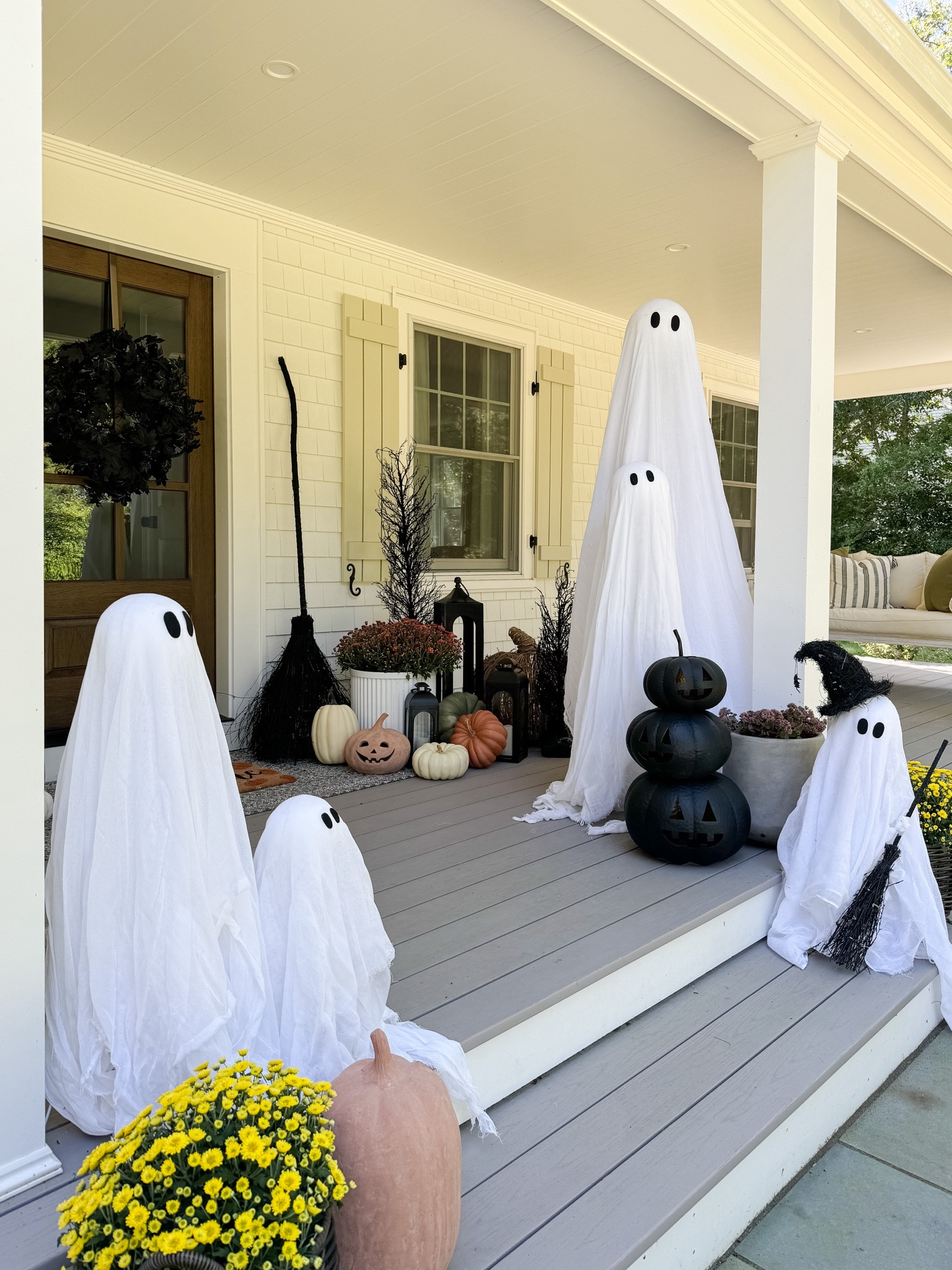 Fall front porch, Halloween decor, fall outdoor, Amazon front porch 

#LTKhome #LTKSeasonal #LTKfindsunder100