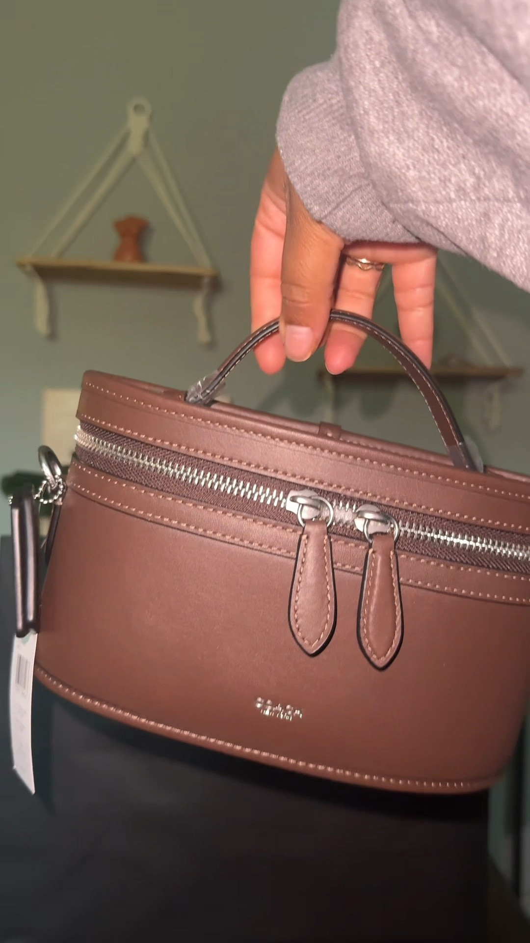 Perfect Coach items! #coach #trailbag #coachfliplfops 

#LTKootd