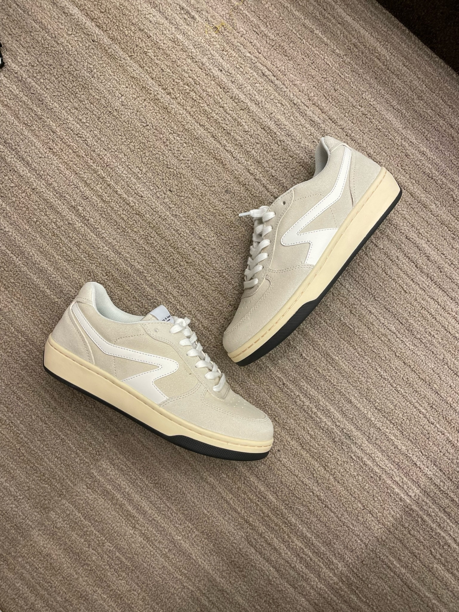 Loving these casual sneakers from the Nsale! Shop THE NSALE before the sale ends TODAY!!! Don’t miss out on these great deals! 

#LTKFind #LTKshoecrush #LTKxNSale